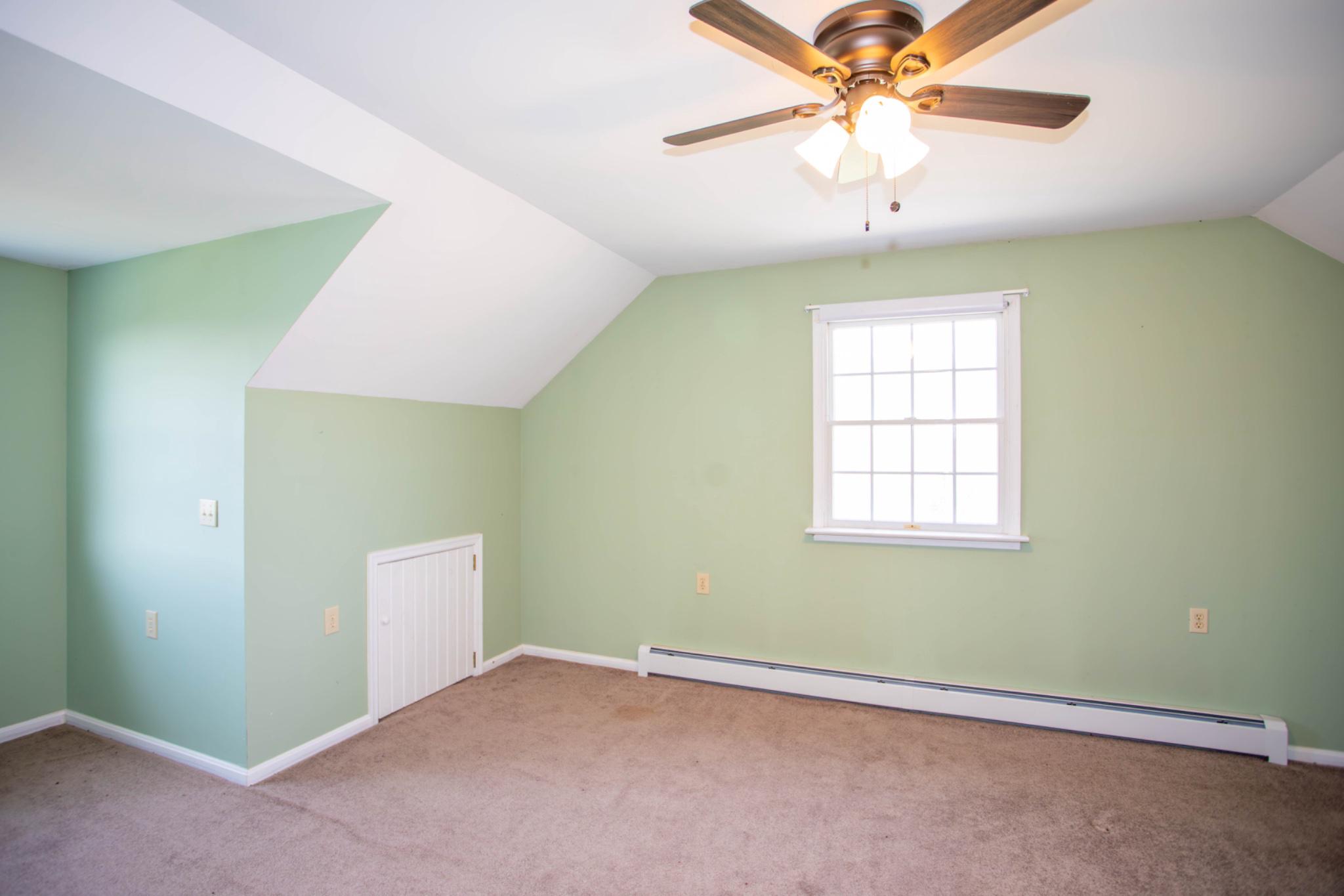 HICKORY WOODS - Residential