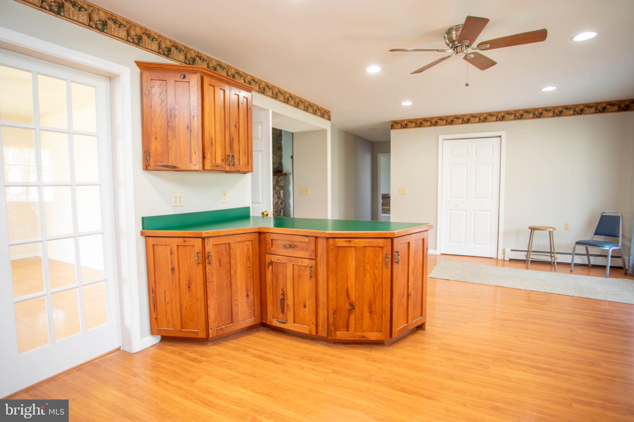 HICKORY WOODS - Residential