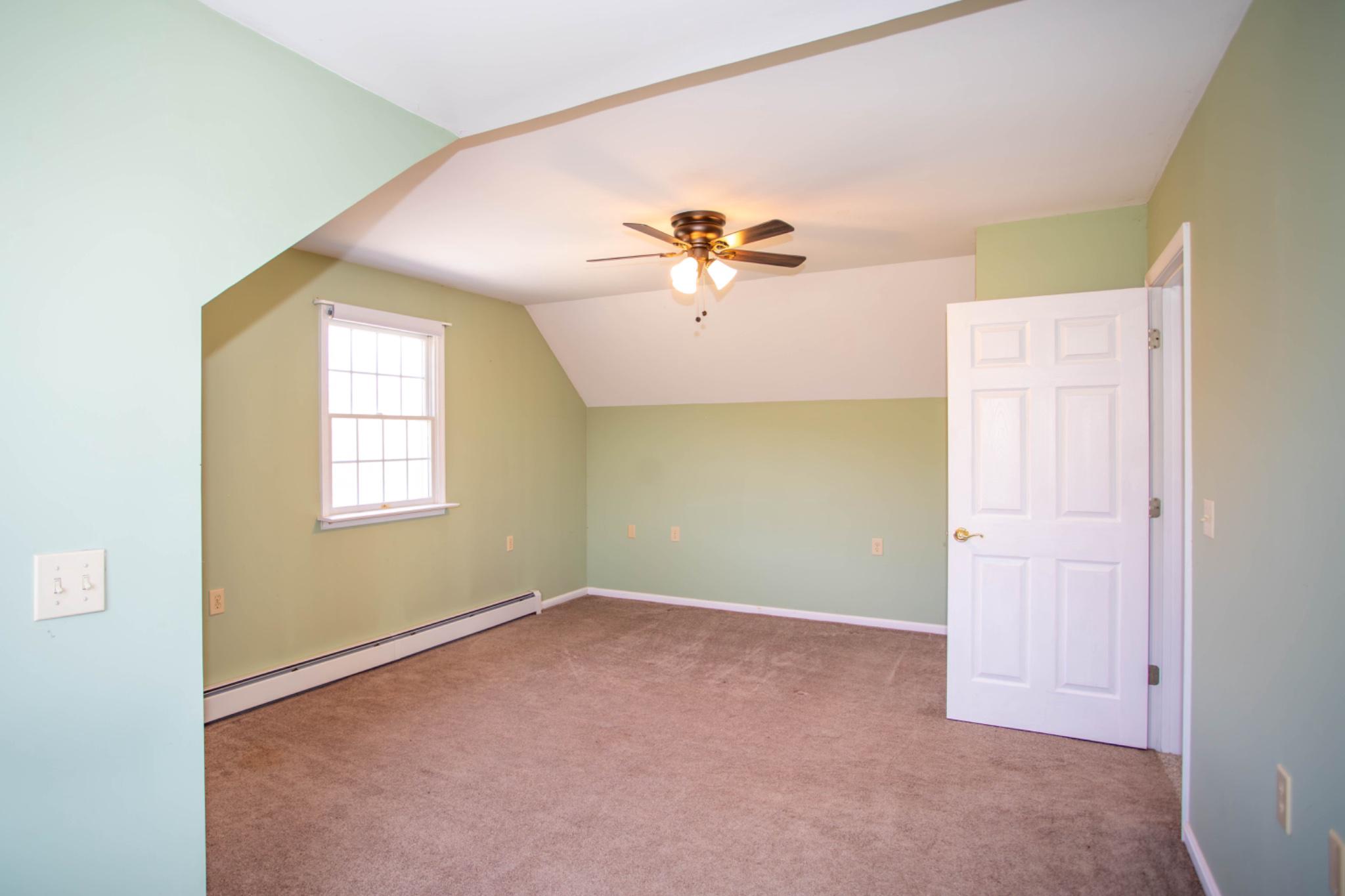 HICKORY WOODS - Residential