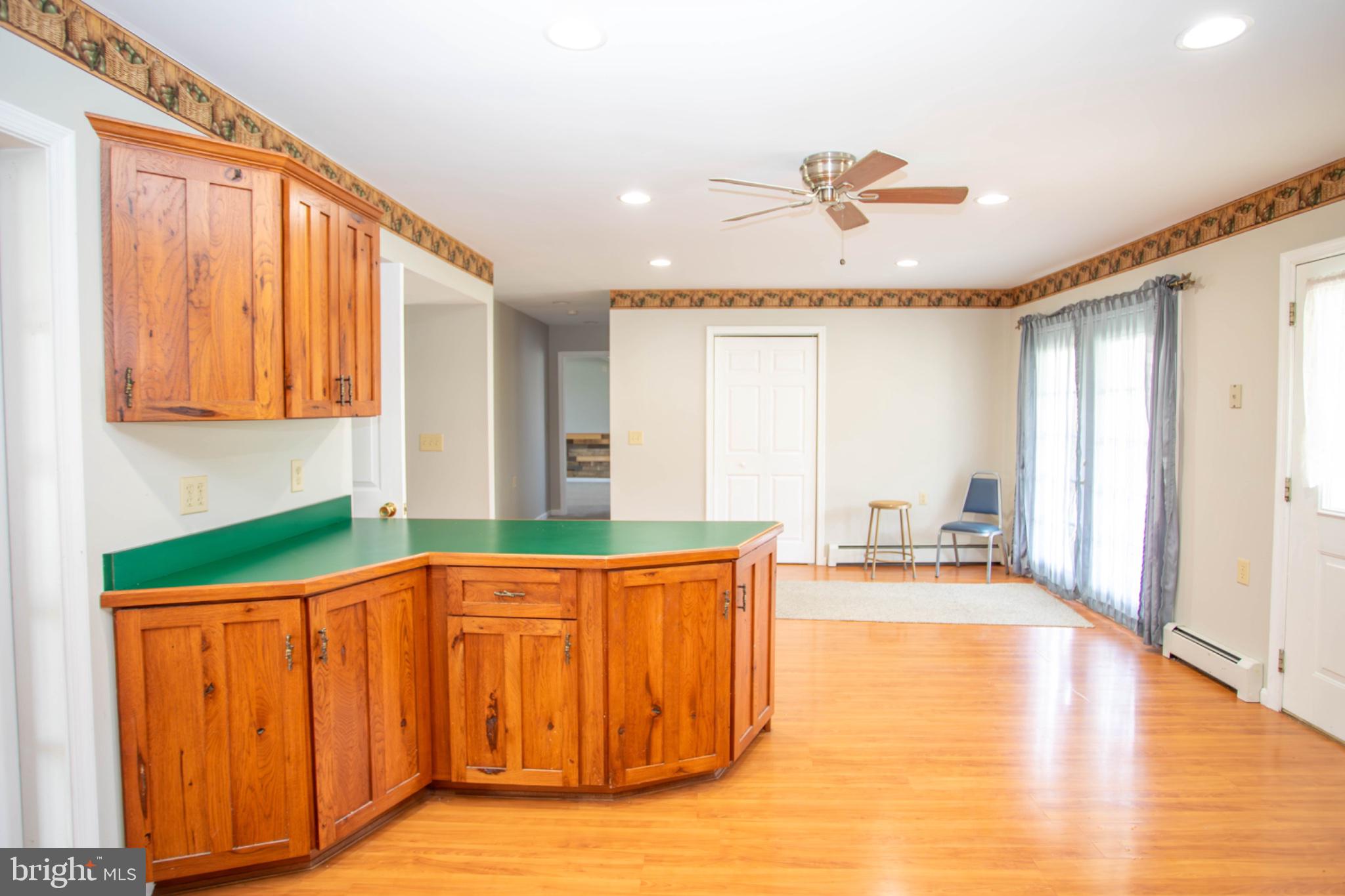 HICKORY WOODS - Residential