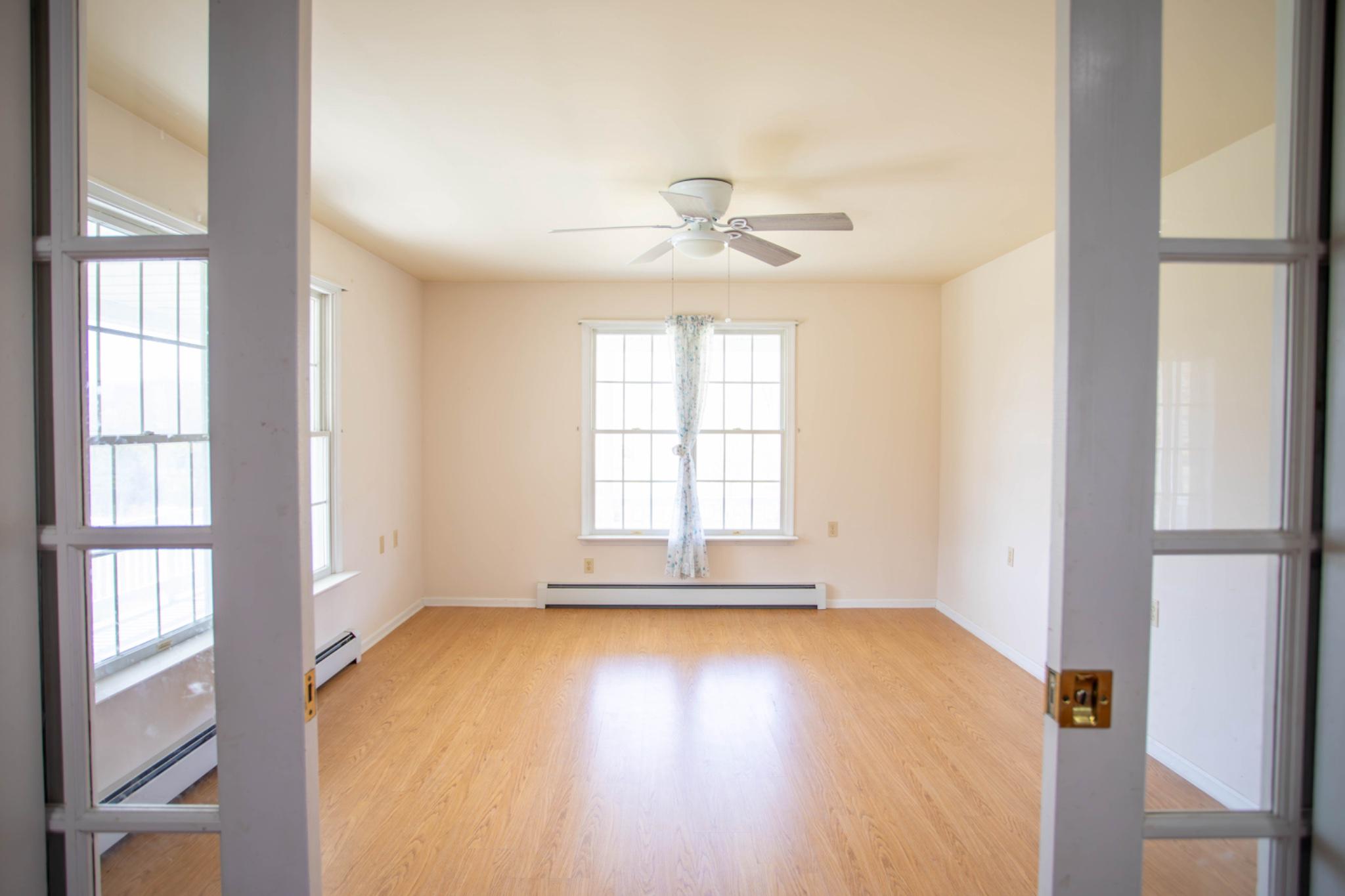 HICKORY WOODS - Residential