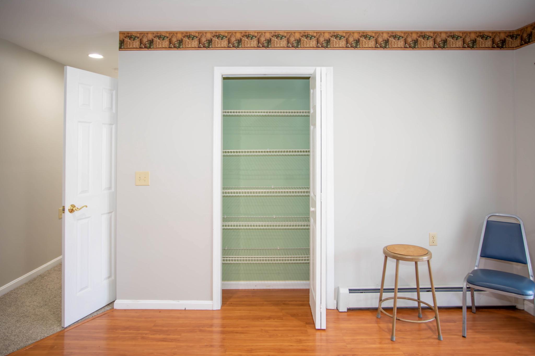 HICKORY WOODS - Residential