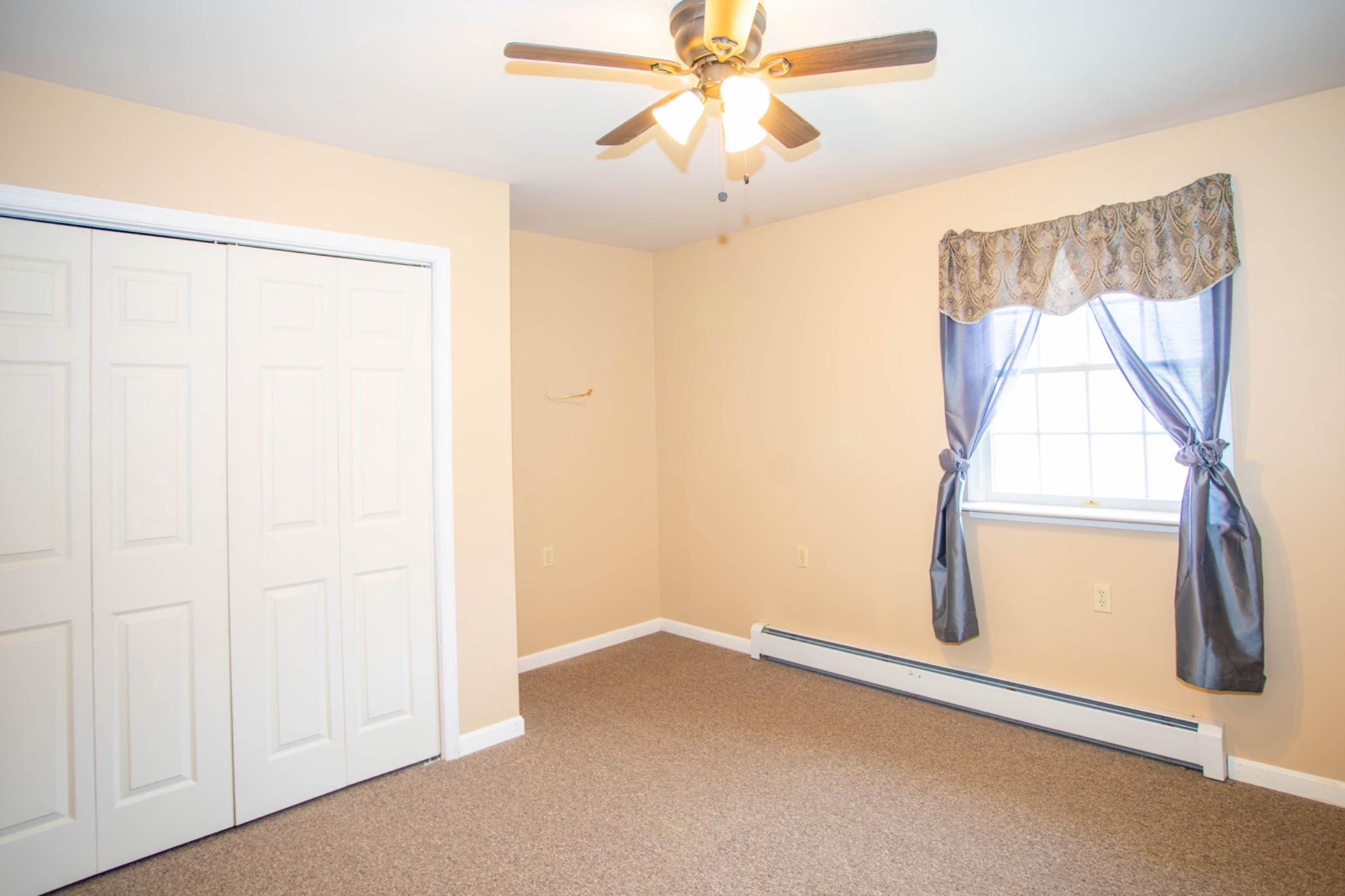 HICKORY WOODS - Residential