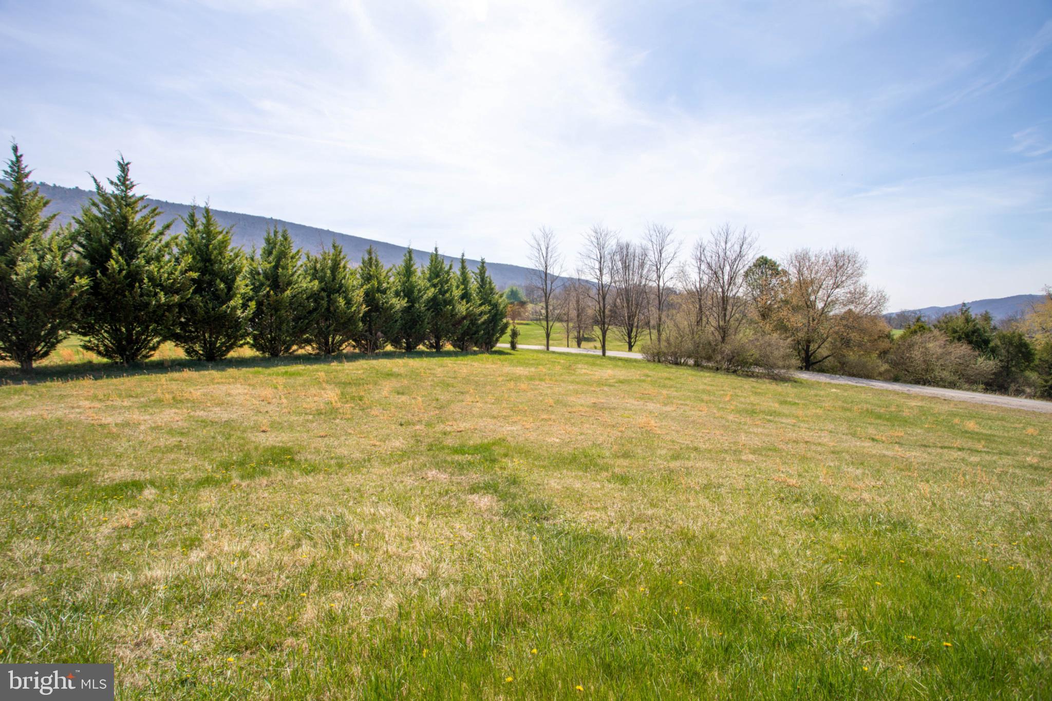 HICKORY WOODS - Residential