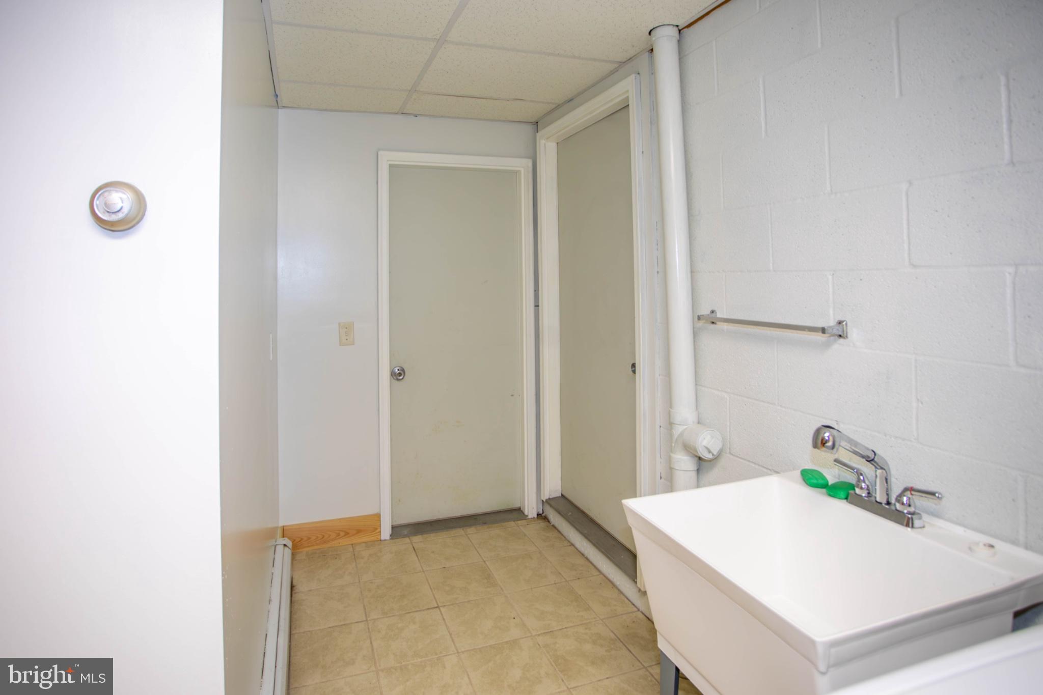 HICKORY WOODS - Residential