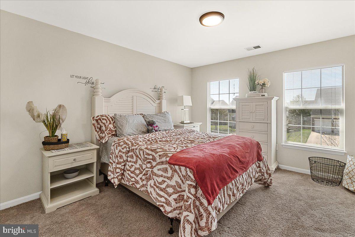 EMERALD FARM - Residential