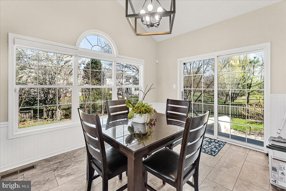 EMERALD FARM - Residential