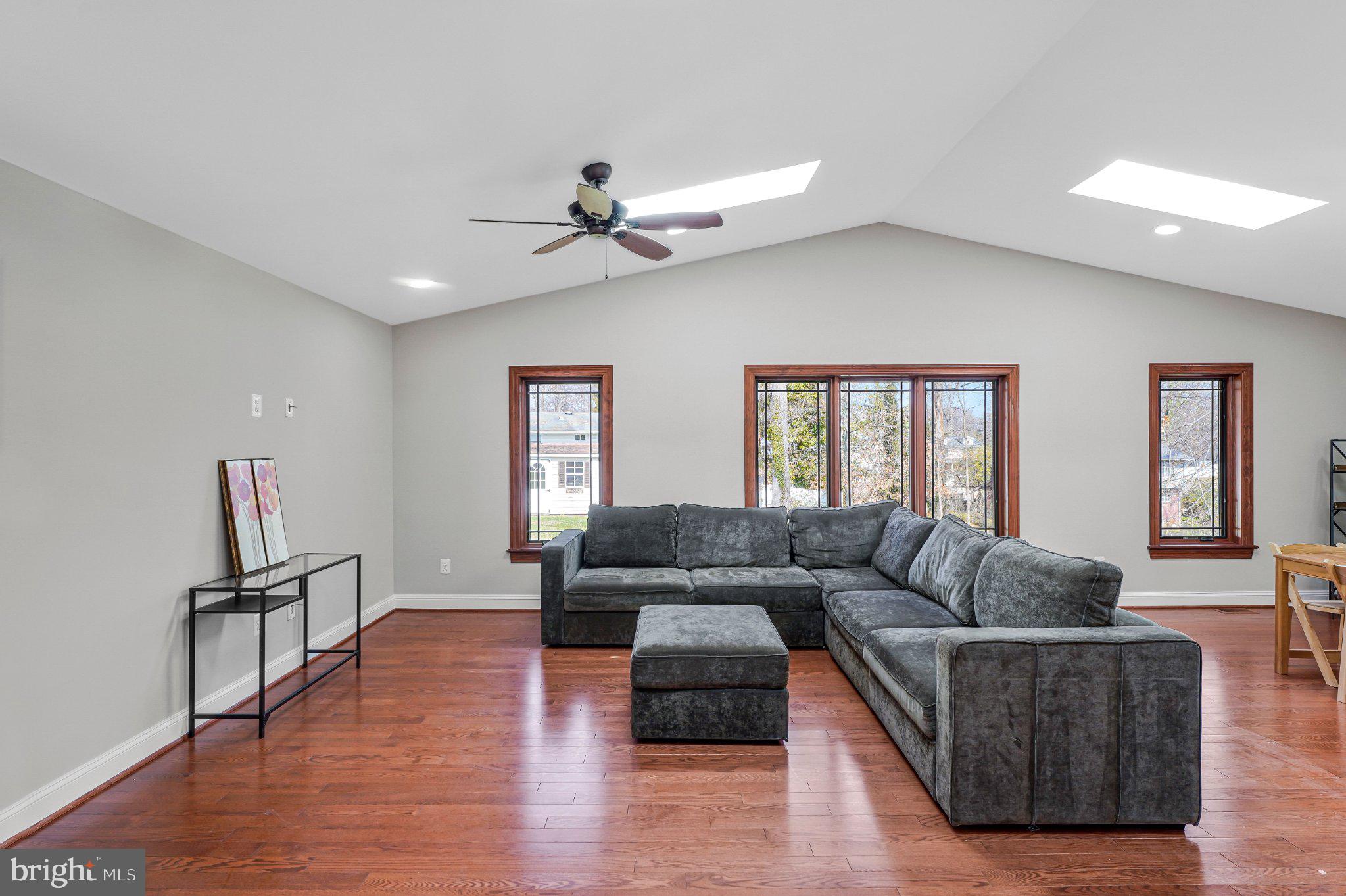 KINGS PARK - Residential