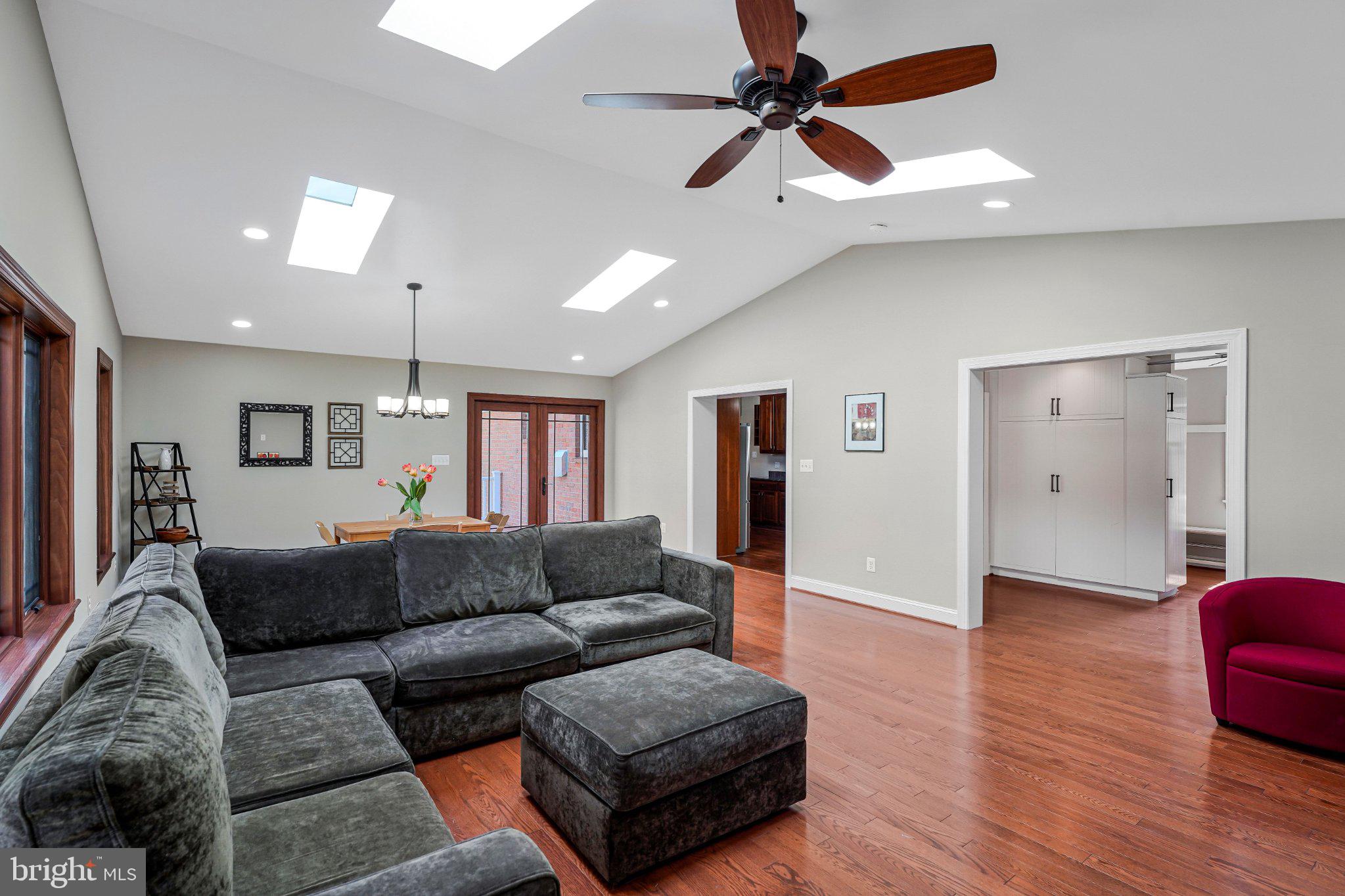 KINGS PARK - Residential