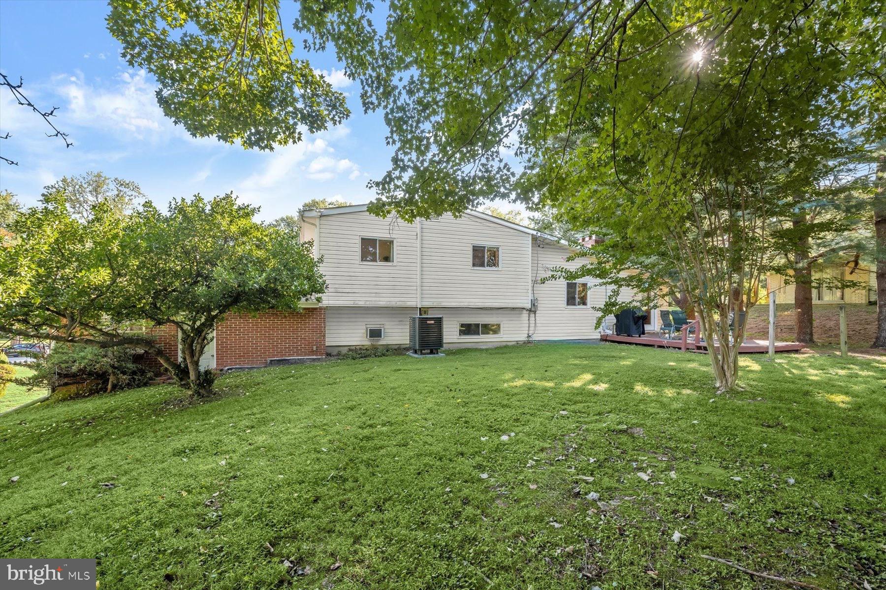 COLUMBIA HILLS - Residential