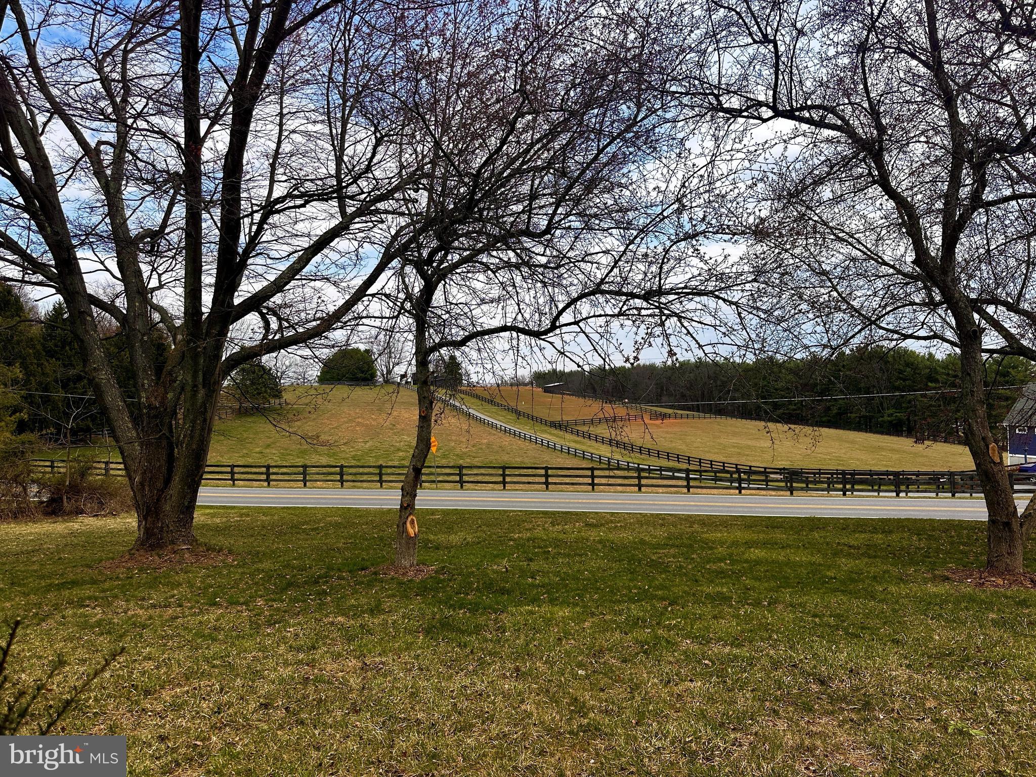 WINFIELD - Residential