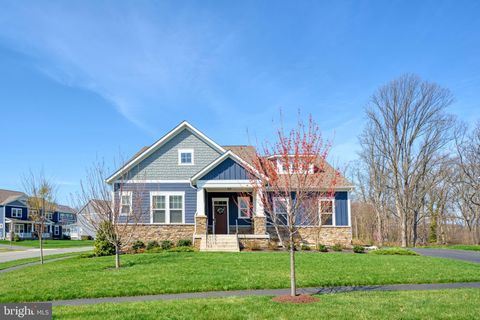 Property photo of 24277 Grayleaf Willow Place, Aldie, VA 20105