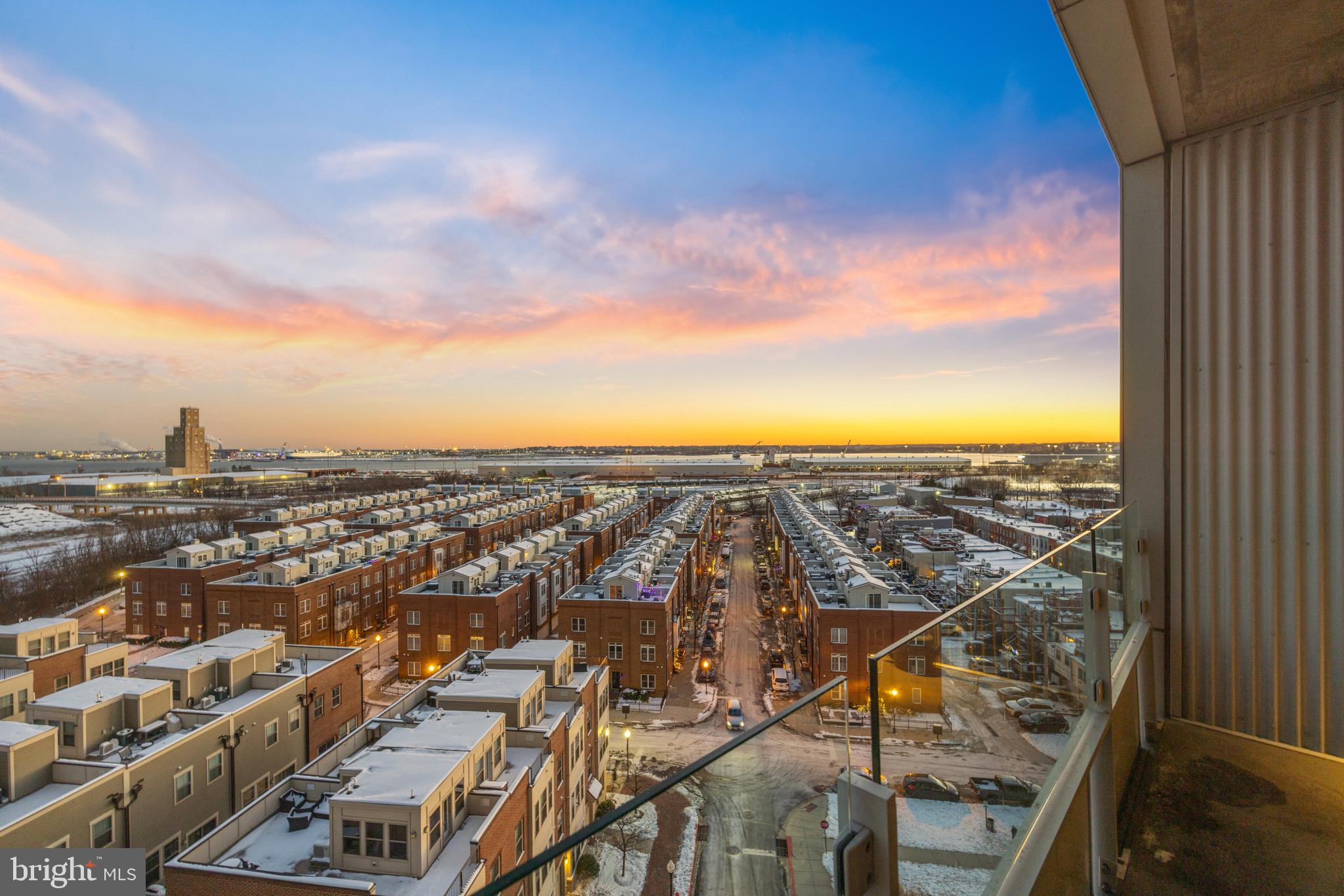 LOCUST POINT - Residential