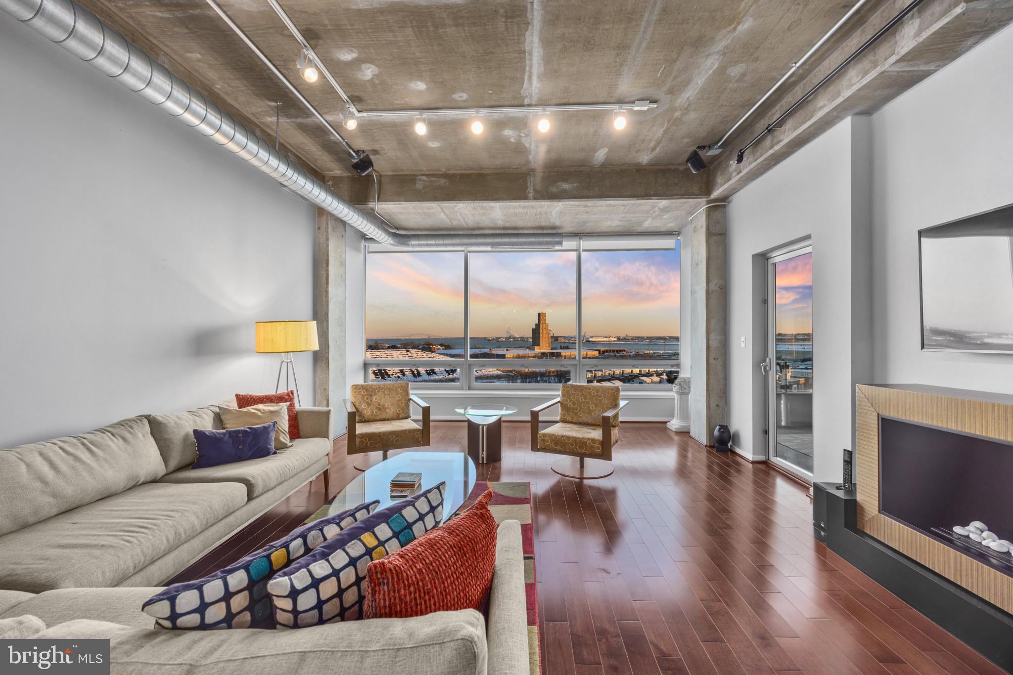 LOCUST POINT - Residential