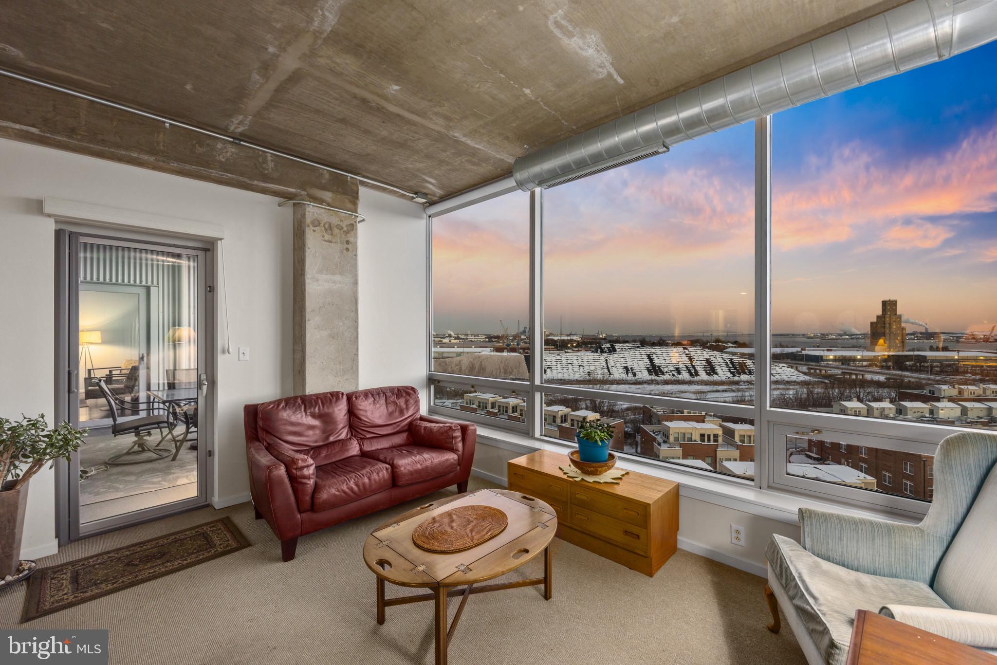 LOCUST POINT - Residential