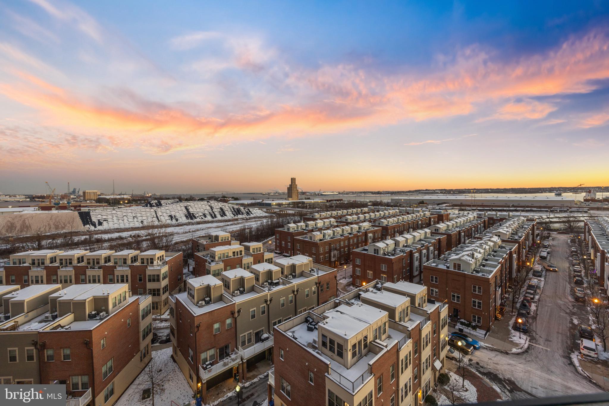 LOCUST POINT - Residential