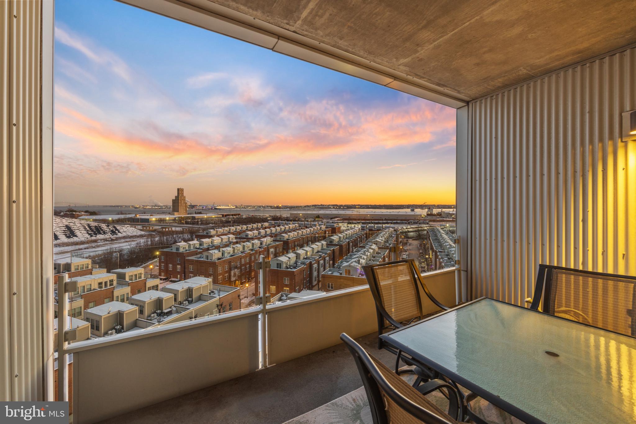 LOCUST POINT - Residential