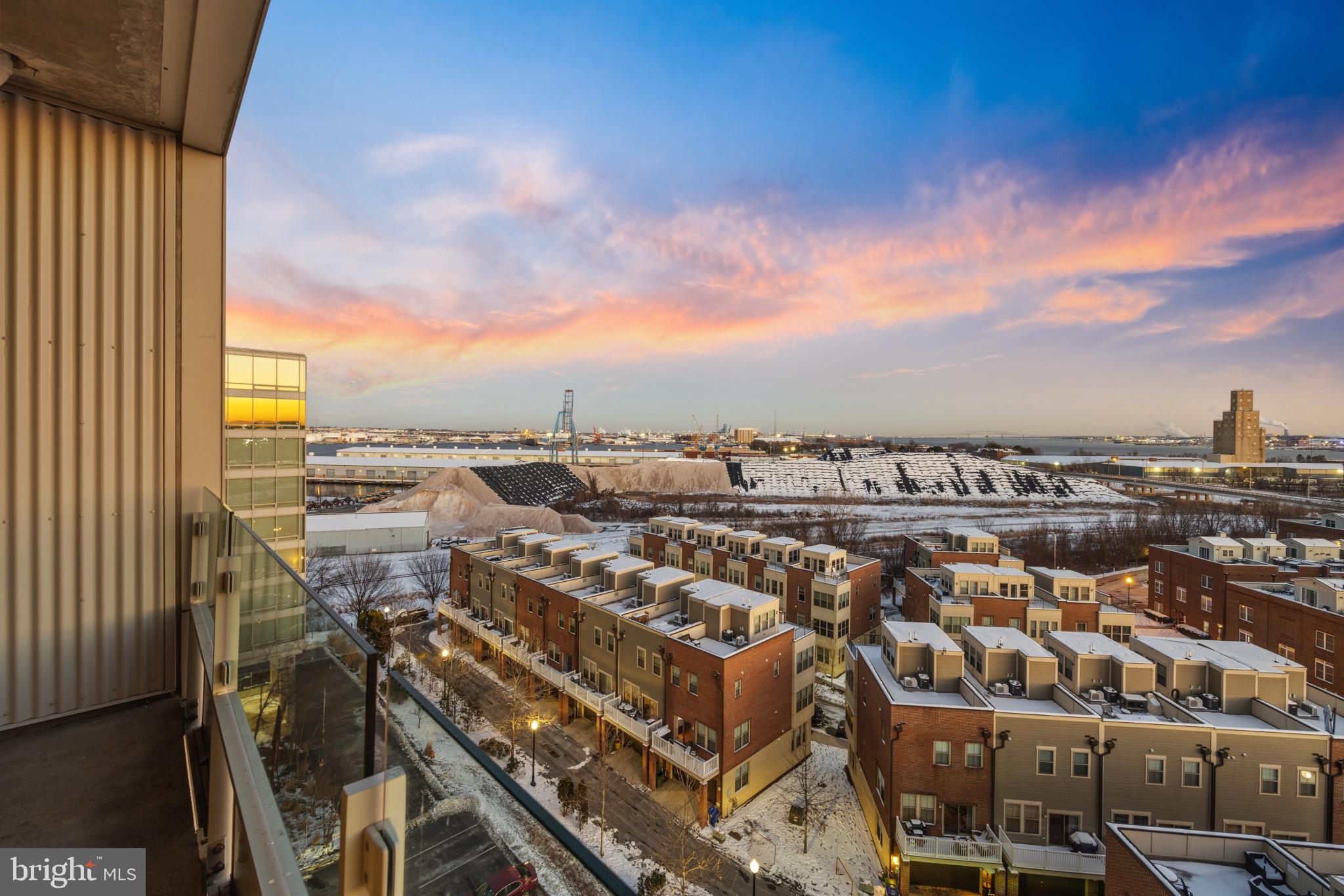 LOCUST POINT - Residential