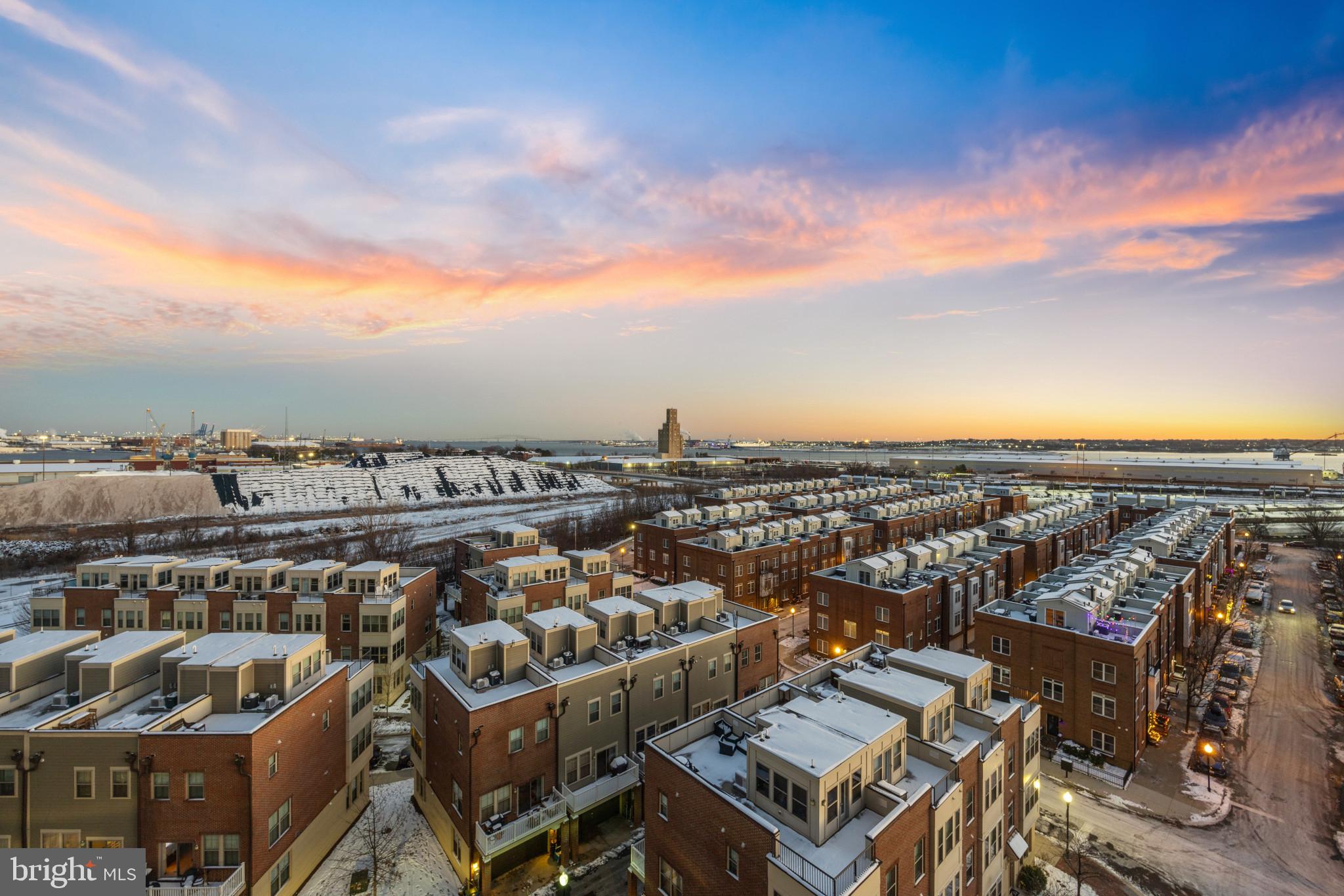 LOCUST POINT - Residential