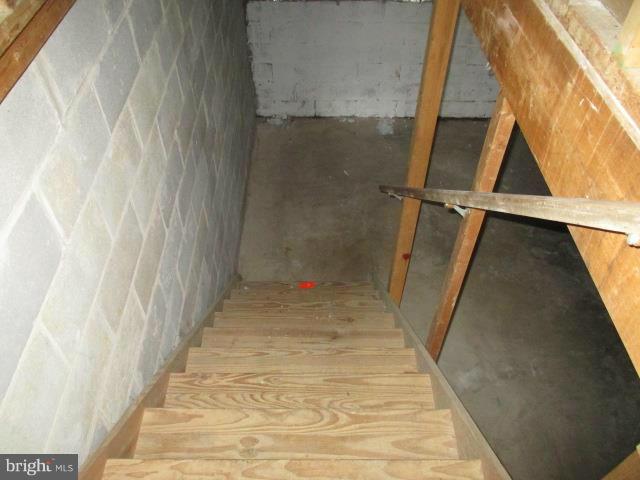 UPTON VILLAGE NORTH - Residential