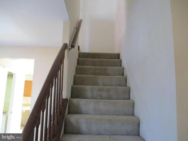 UPTON VILLAGE NORTH - Residential