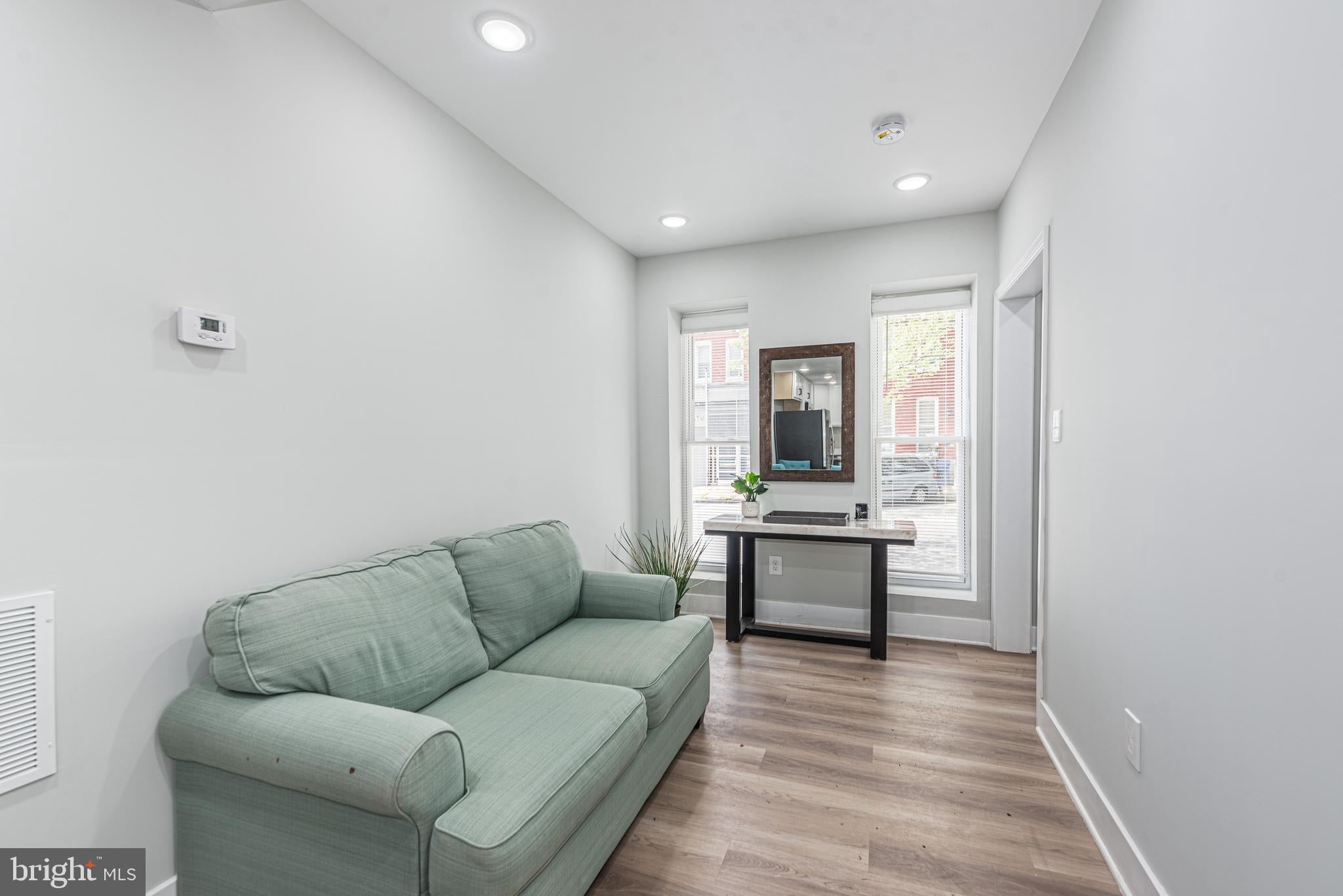 1005 N MOUNT STREET