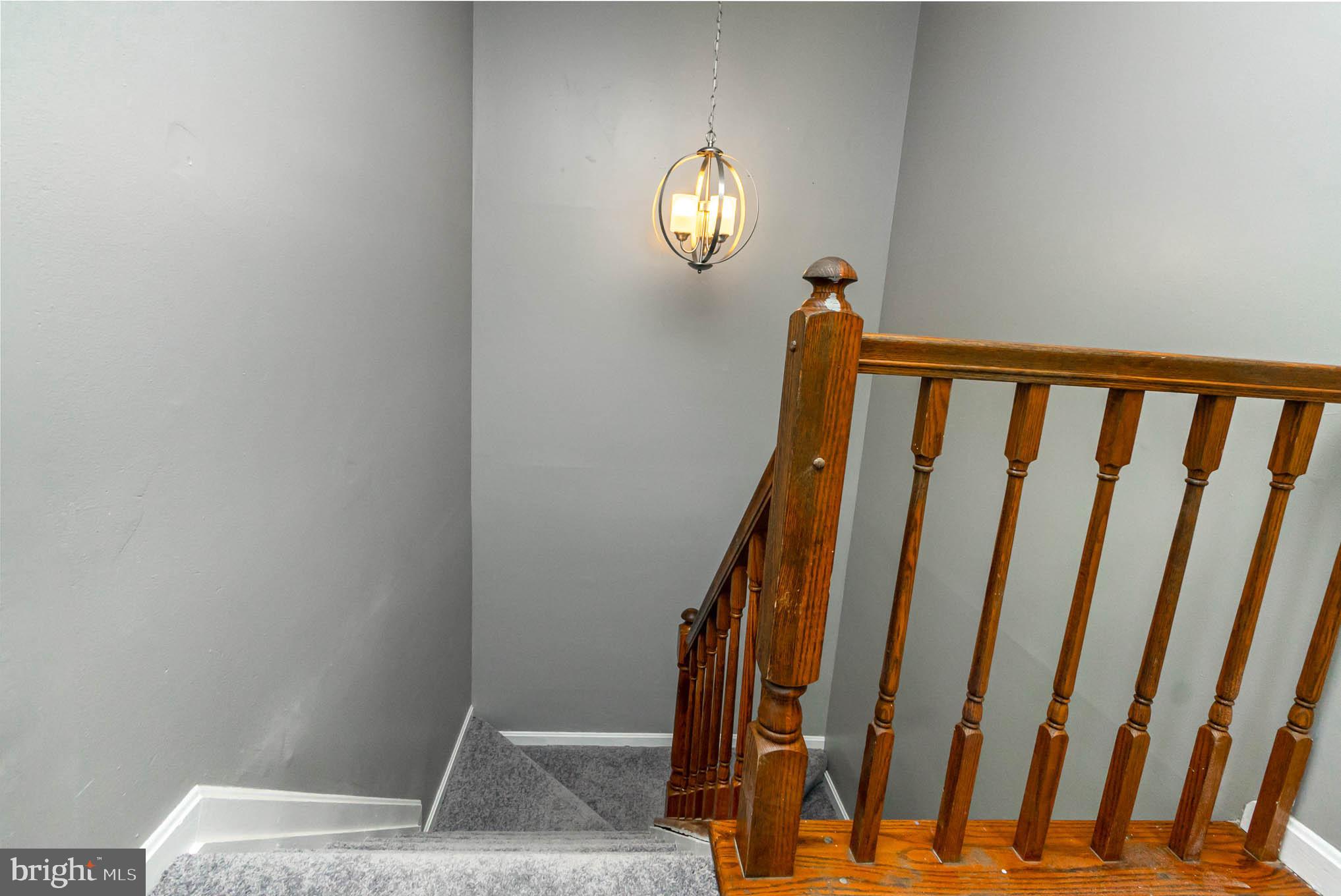 CONSTANT FRIENDSHIP - Residential Lease