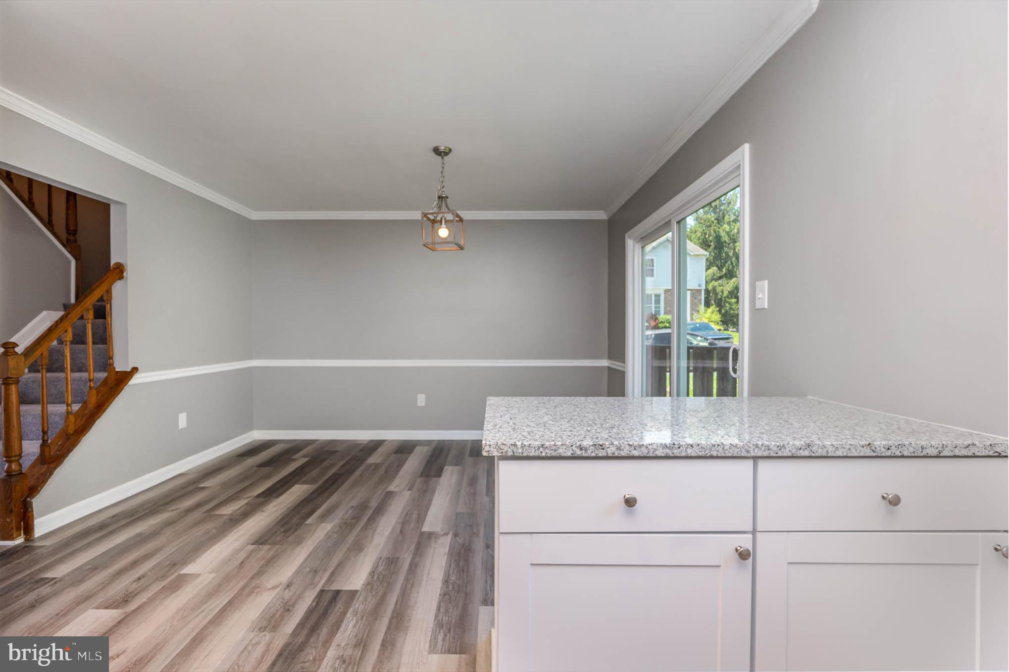 CONSTANT FRIENDSHIP - Residential Lease