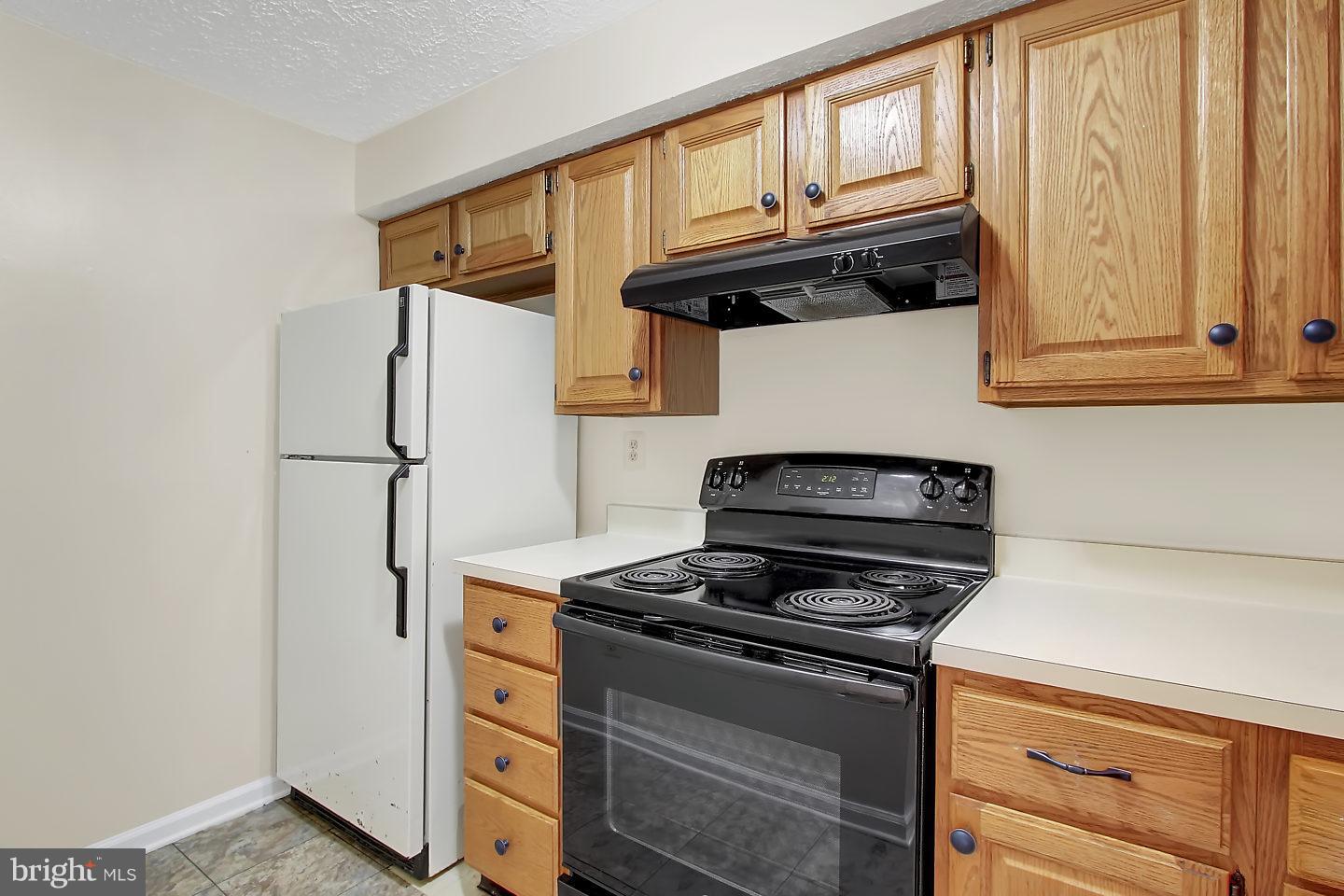 LAUREL WOODS - Residential