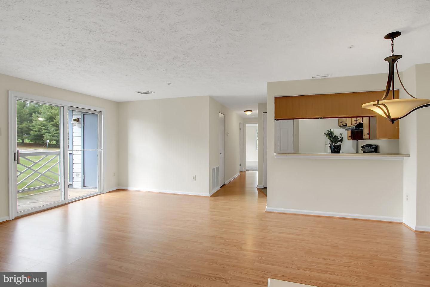 LAUREL WOODS - Residential