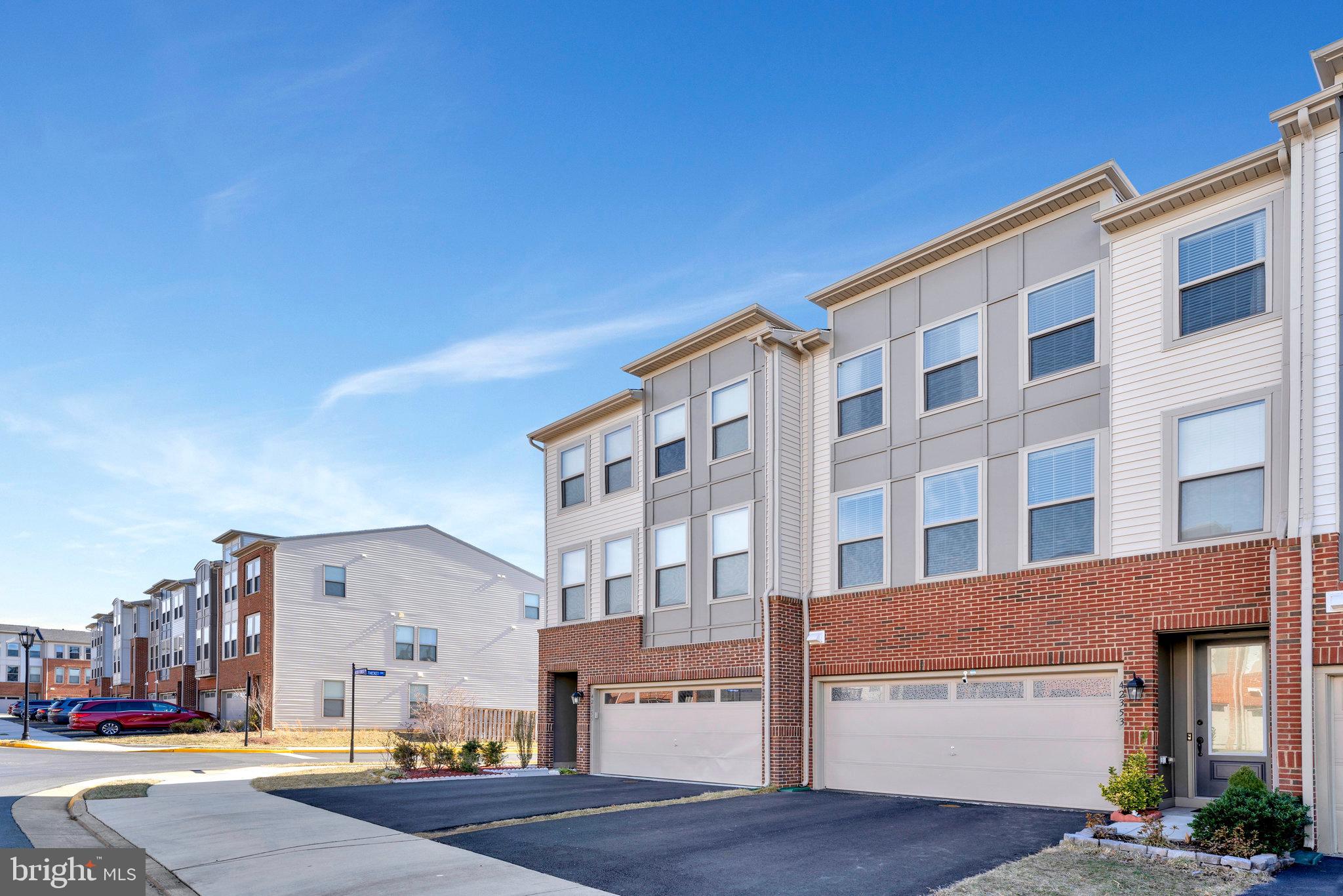 STONE RIDGE - Residential