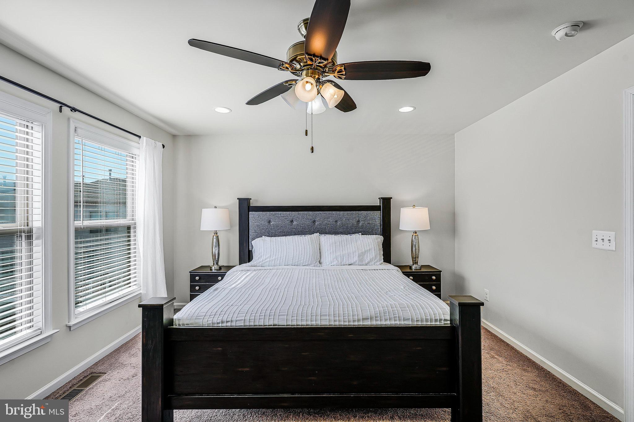 STONE RIDGE - Residential