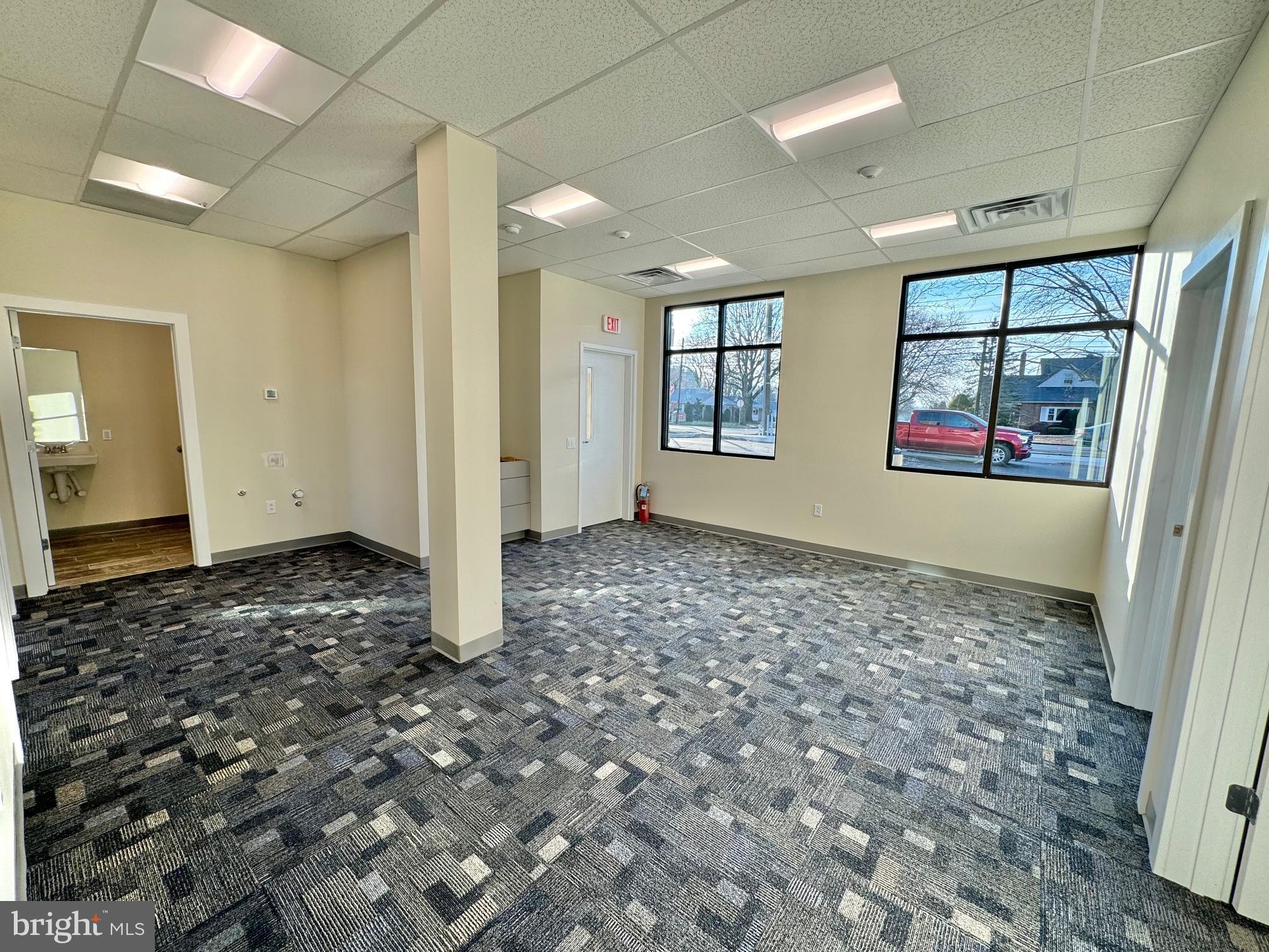 3900 MARKET