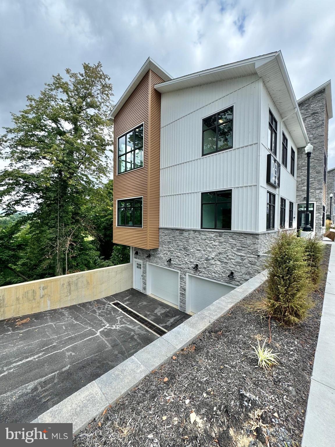 Entire building is fully leased.
The location on Market Street in Camp Hill, PA is perfect…professionalism at its finest. New Contemporary building, architecturally chic offering lots of natural light, restroom on each floor, coffee bar in reception area, designed to suit occupants, different layouts are available to view to an array of needs, rear spaces will have stunning views of the Conodoguinet Creek. office/medical/light retail in a prime location. available space to be leased is a min 1500SF on each floor with a total of 4500SF. Vast range of local demographics, traffic counts, visibility and easy access on and off of Market Street. This is the perfect space for Commercial Limited use allows for daycare, professional offices such as medical and dental, financial services, personal services. Many other retailers, office buildings in the vicinity on the Carlisle Pike and close to Penn State Health at Holy spirit and Pinnacle Health Services