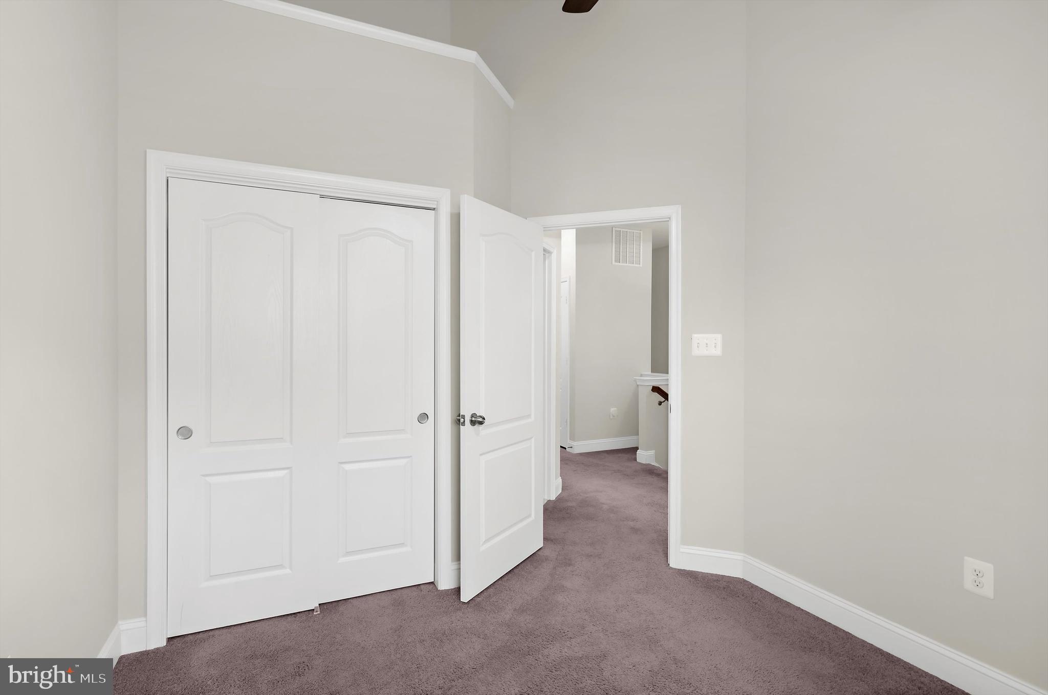 VILLAGE GREENS - Residential