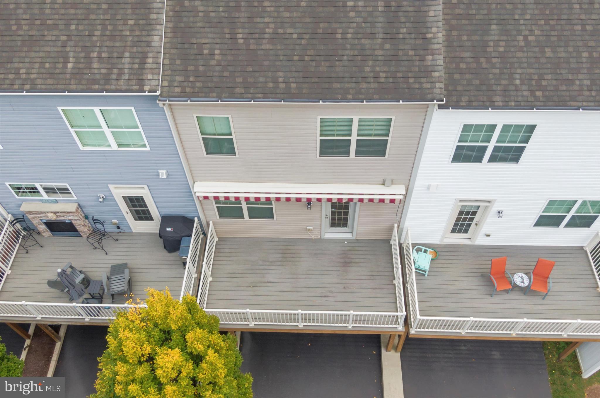 VILLAGE GREENS - Residential