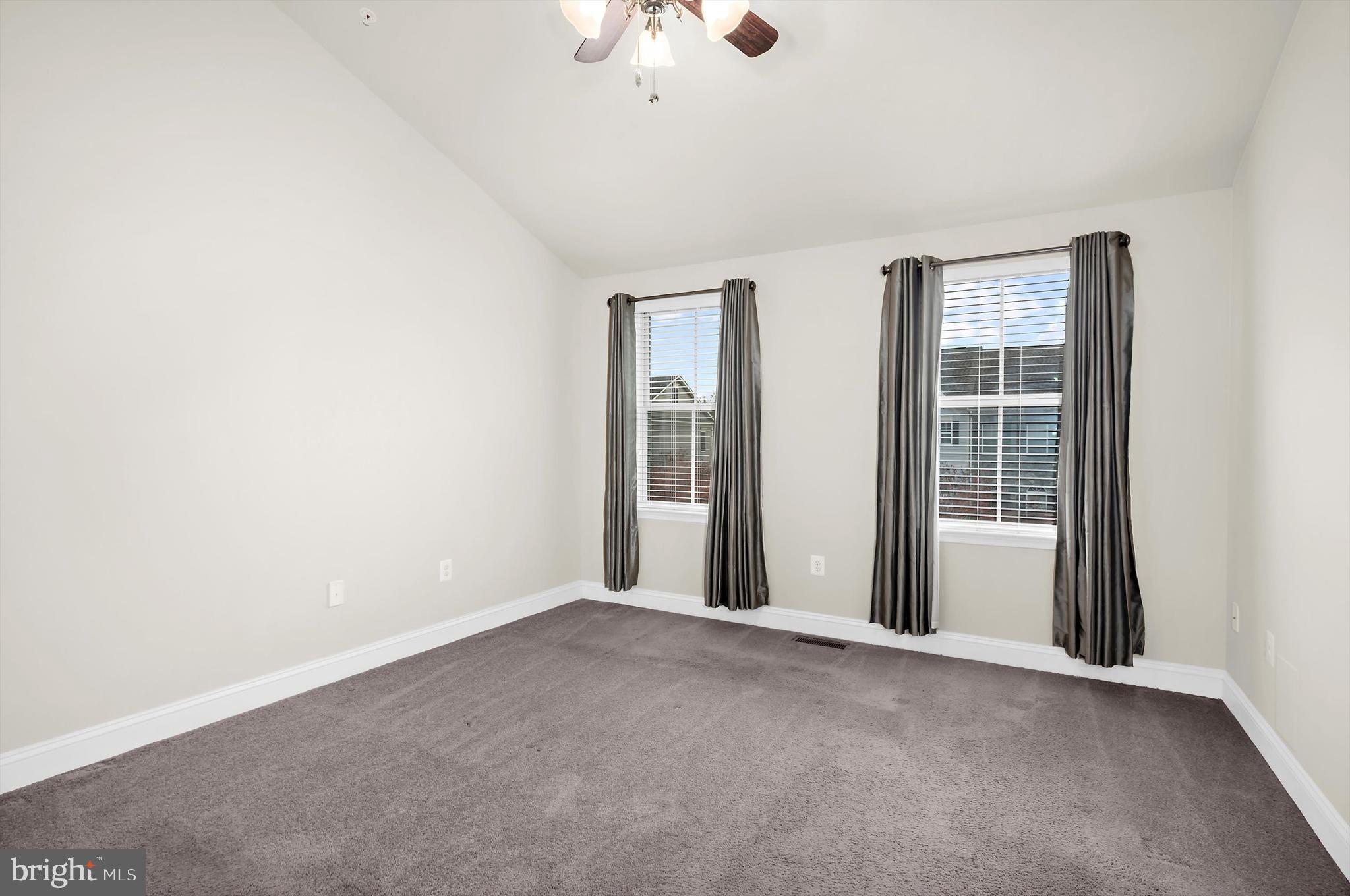 VILLAGE GREENS - Residential