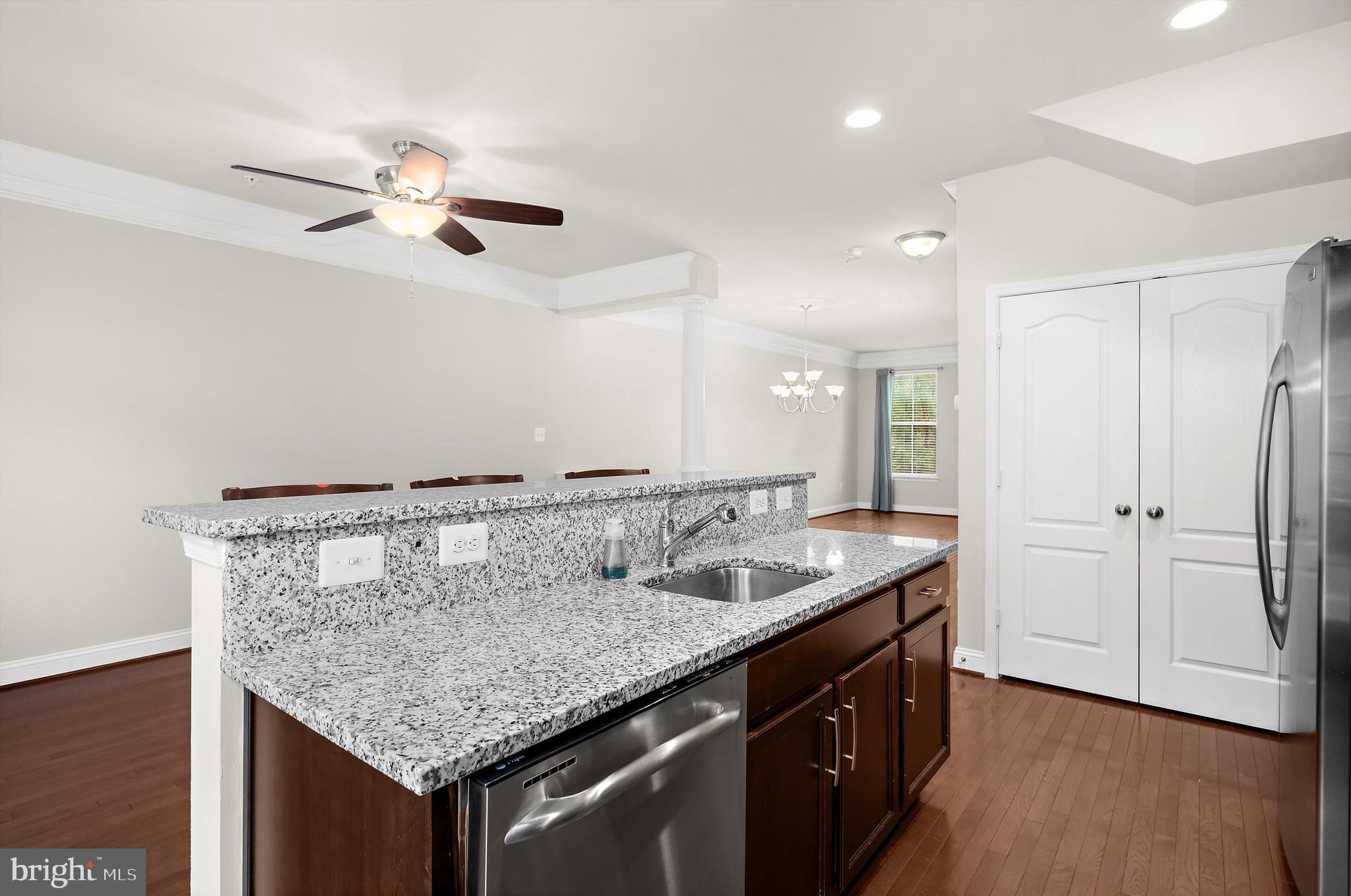 VILLAGE GREENS - Residential