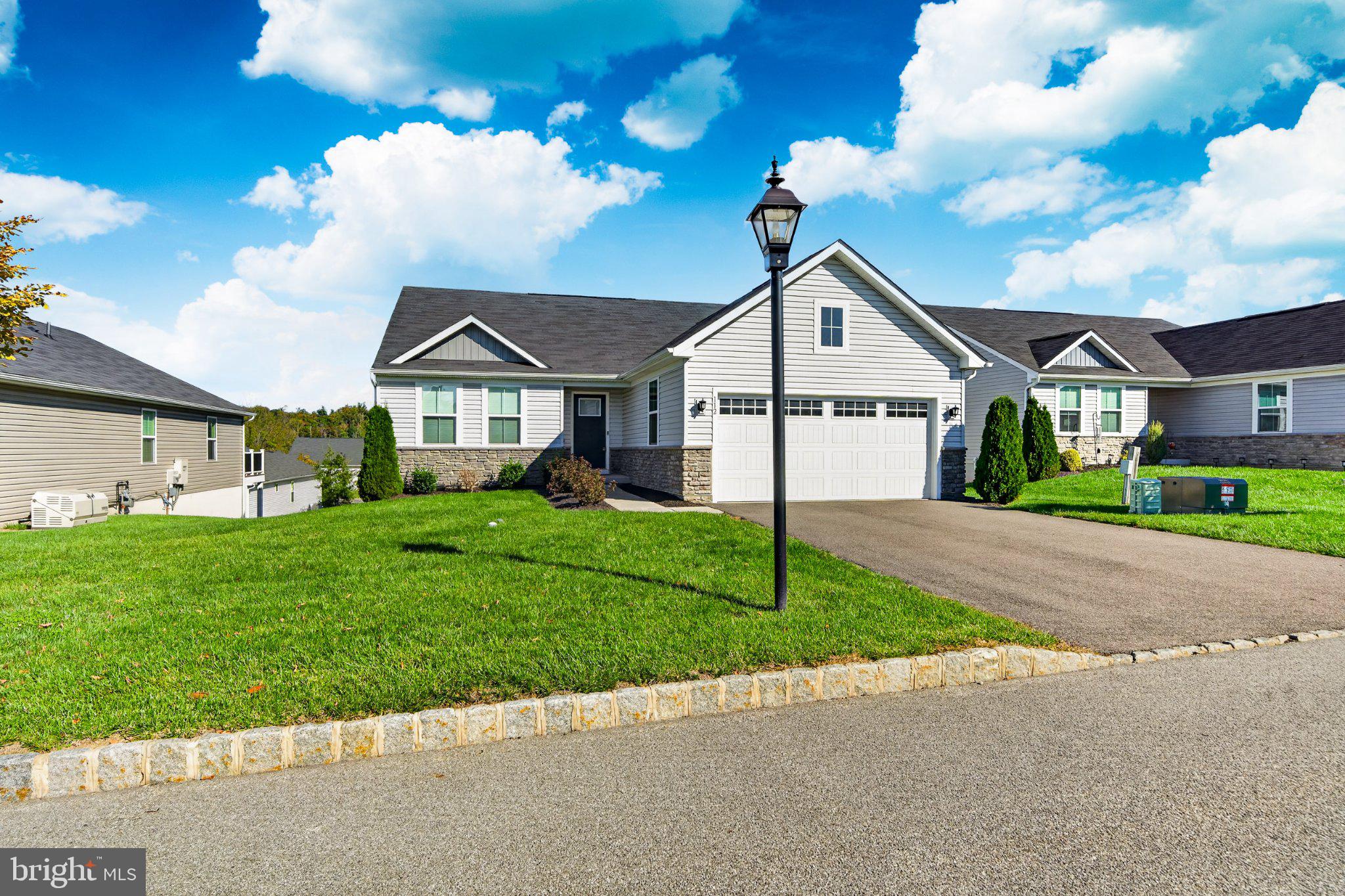 112 ZACHARY WAY
