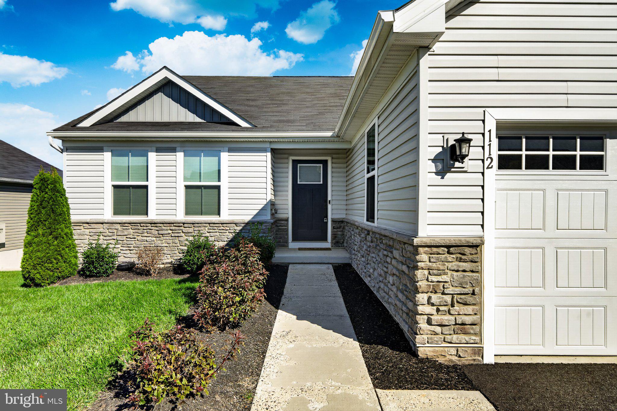 112 ZACHARY WAY