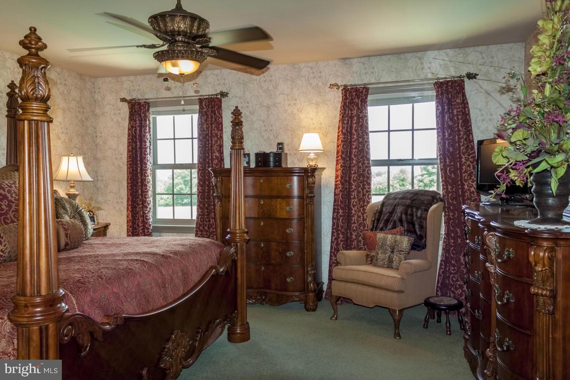 EAST HEMPFIELD - Residential