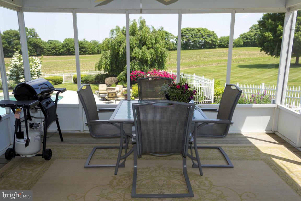 EAST HEMPFIELD - Residential