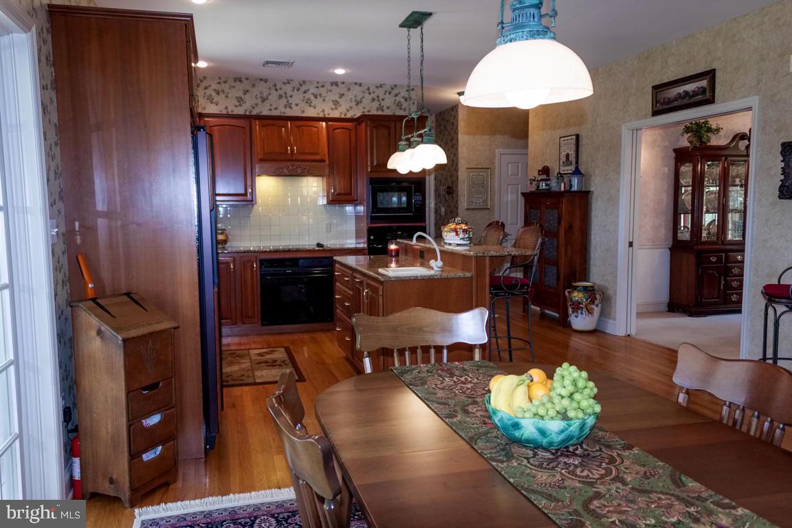 EAST HEMPFIELD - Residential