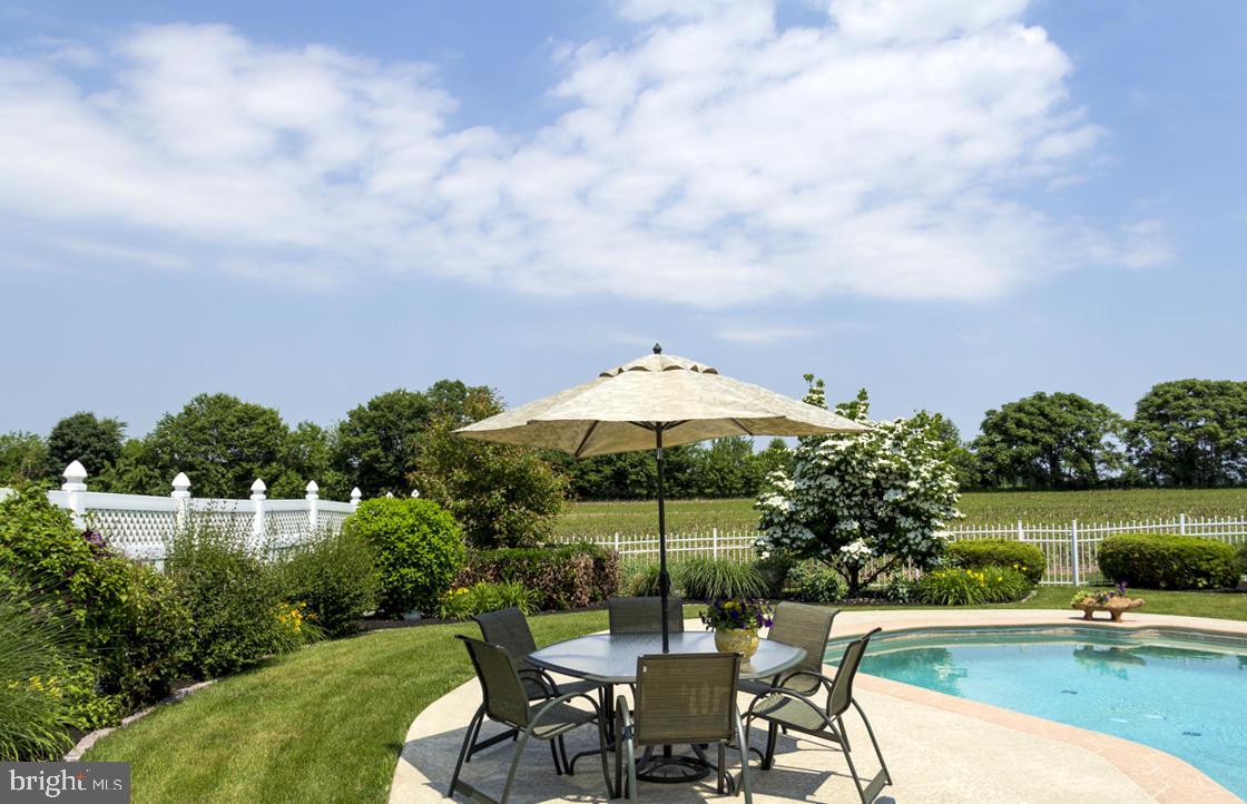 EAST HEMPFIELD - Residential