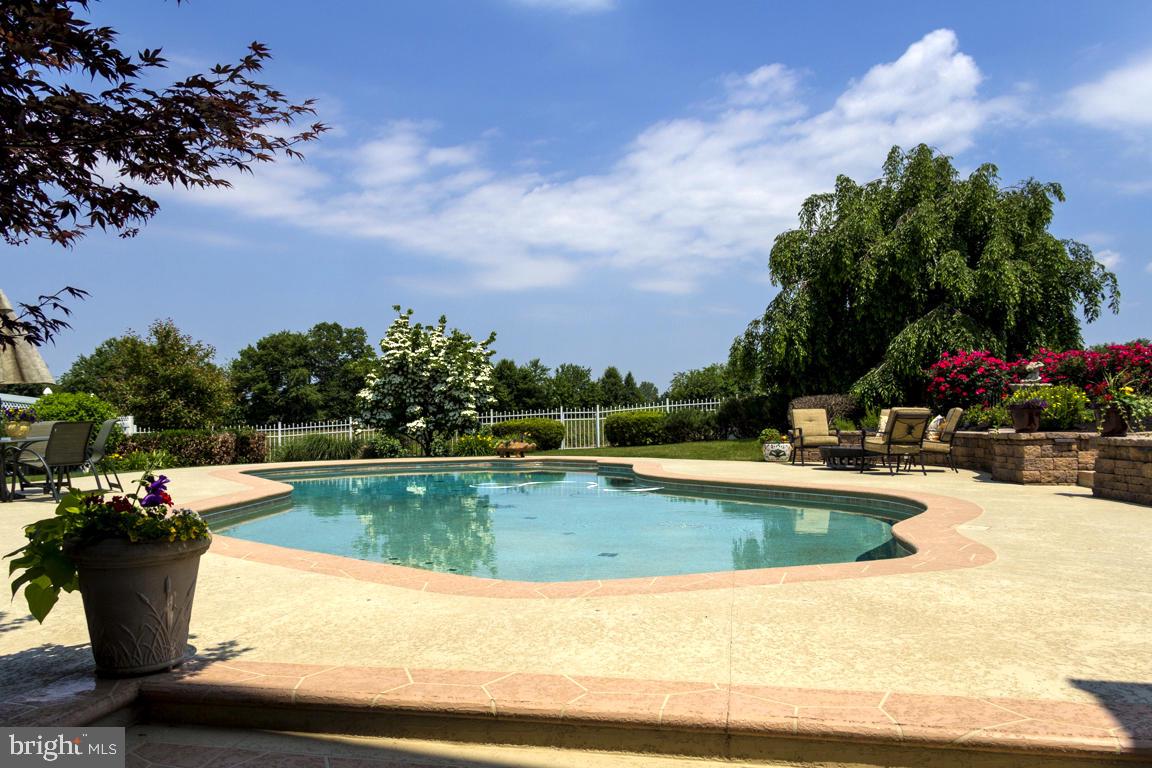 EAST HEMPFIELD - Residential