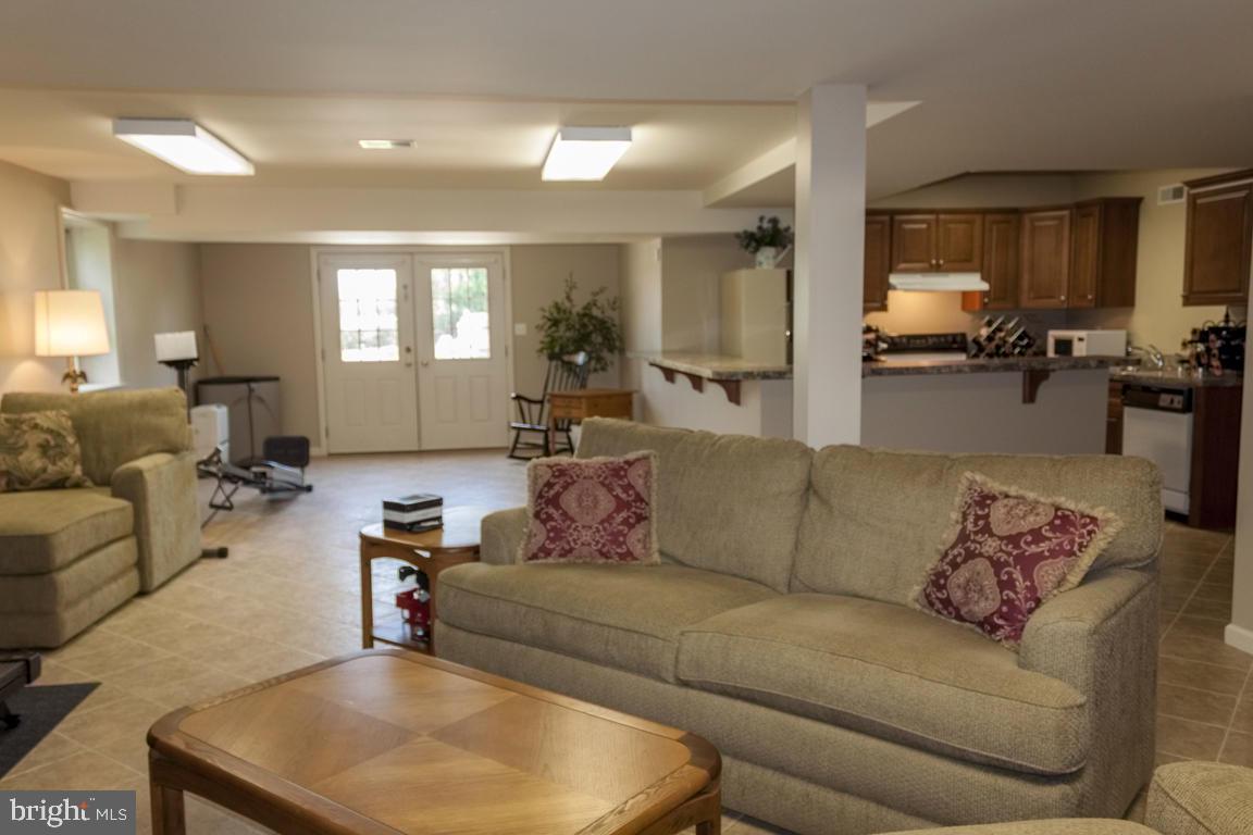 EAST HEMPFIELD - Residential