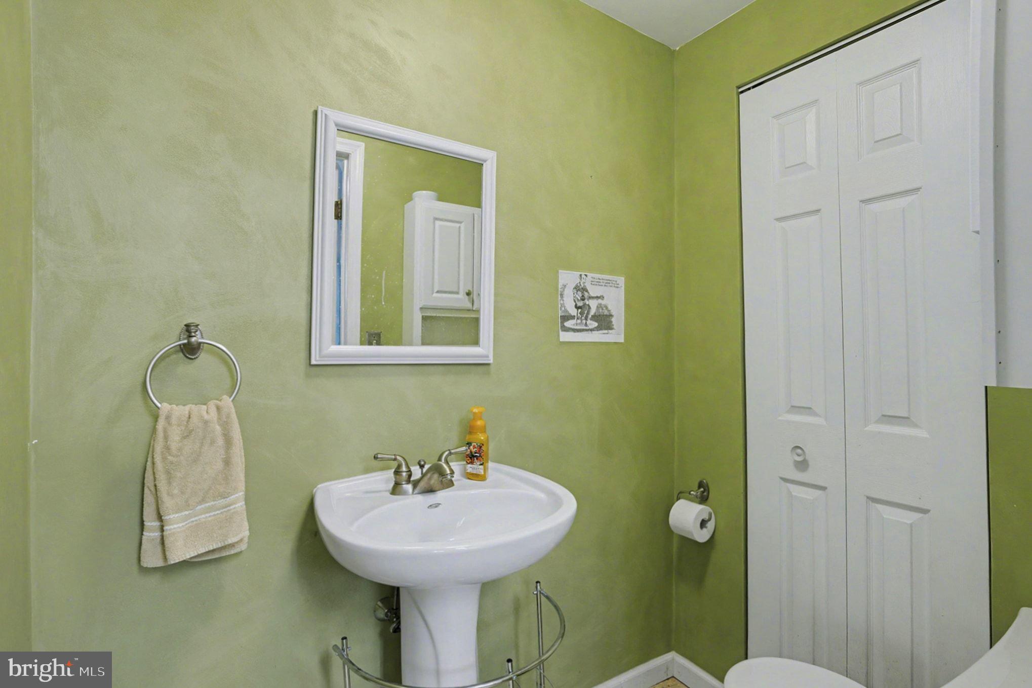 SILVER SPRING STATION - Residential