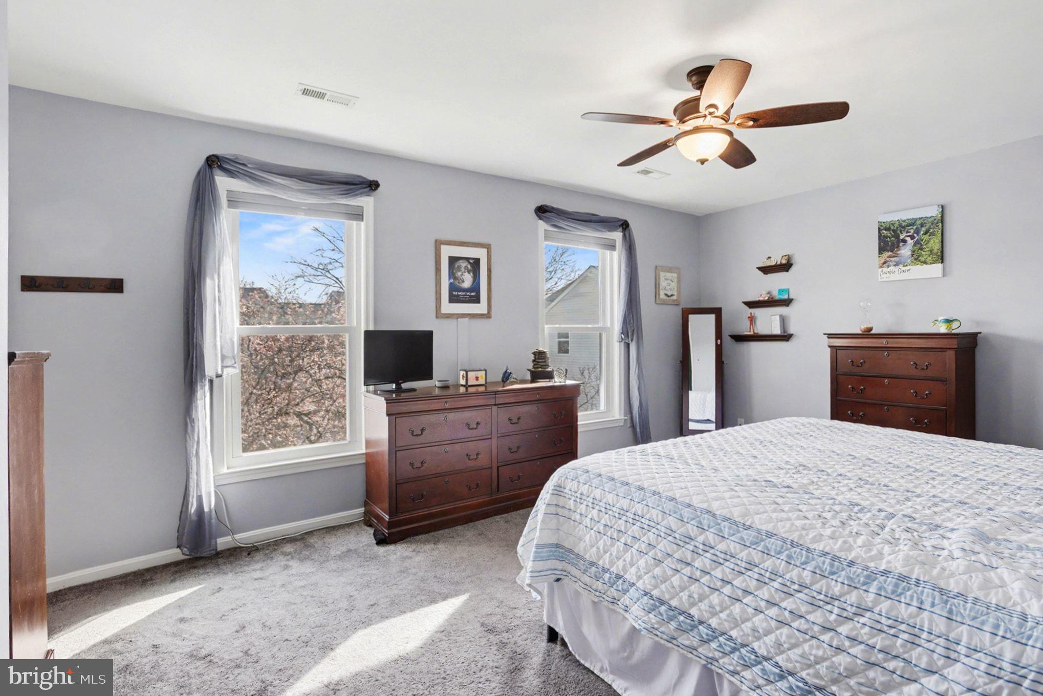 SILVER SPRING STATION - Residential