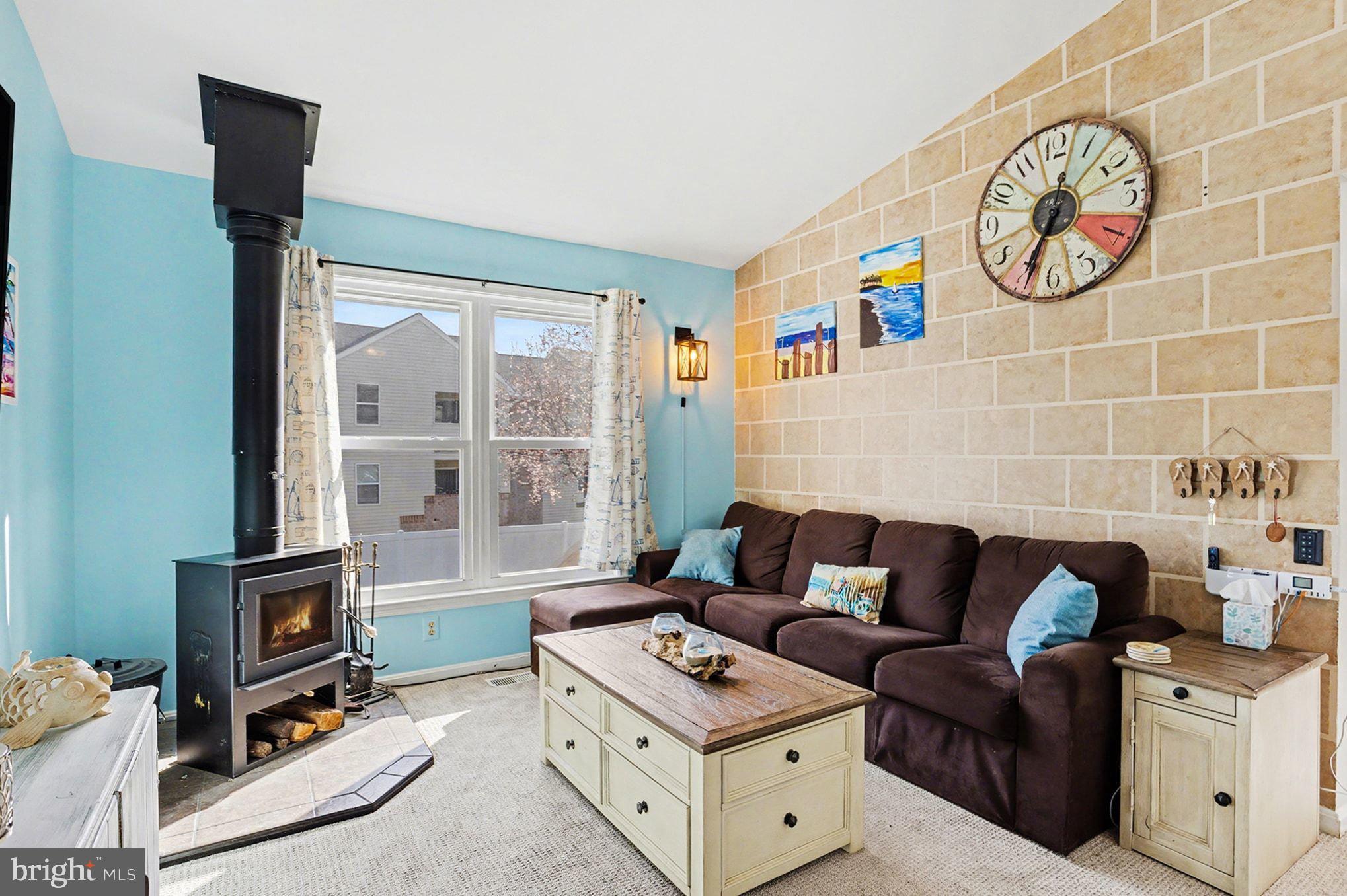 SILVER SPRING STATION - Residential