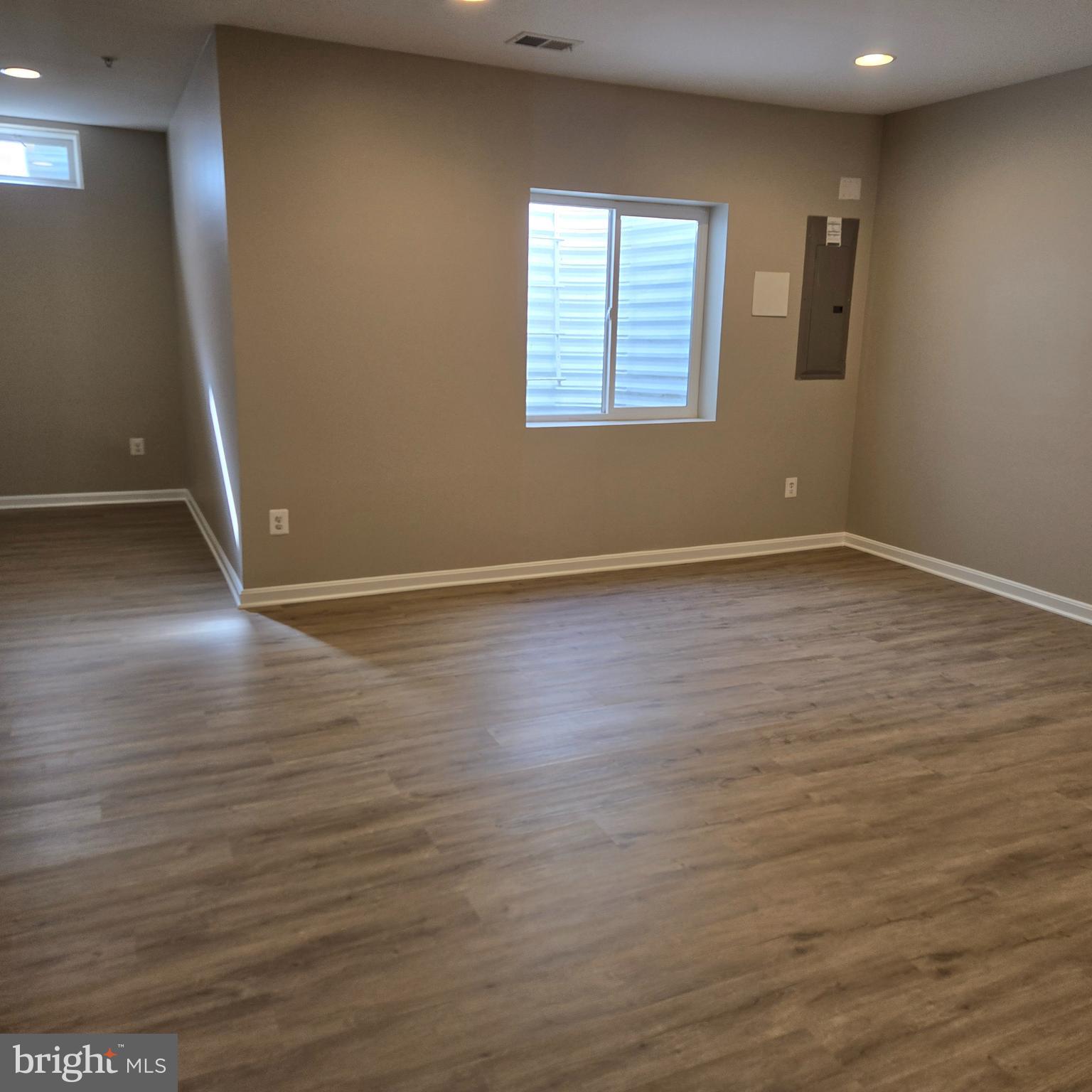 GREENWAY VILLAGE - Residential Lease